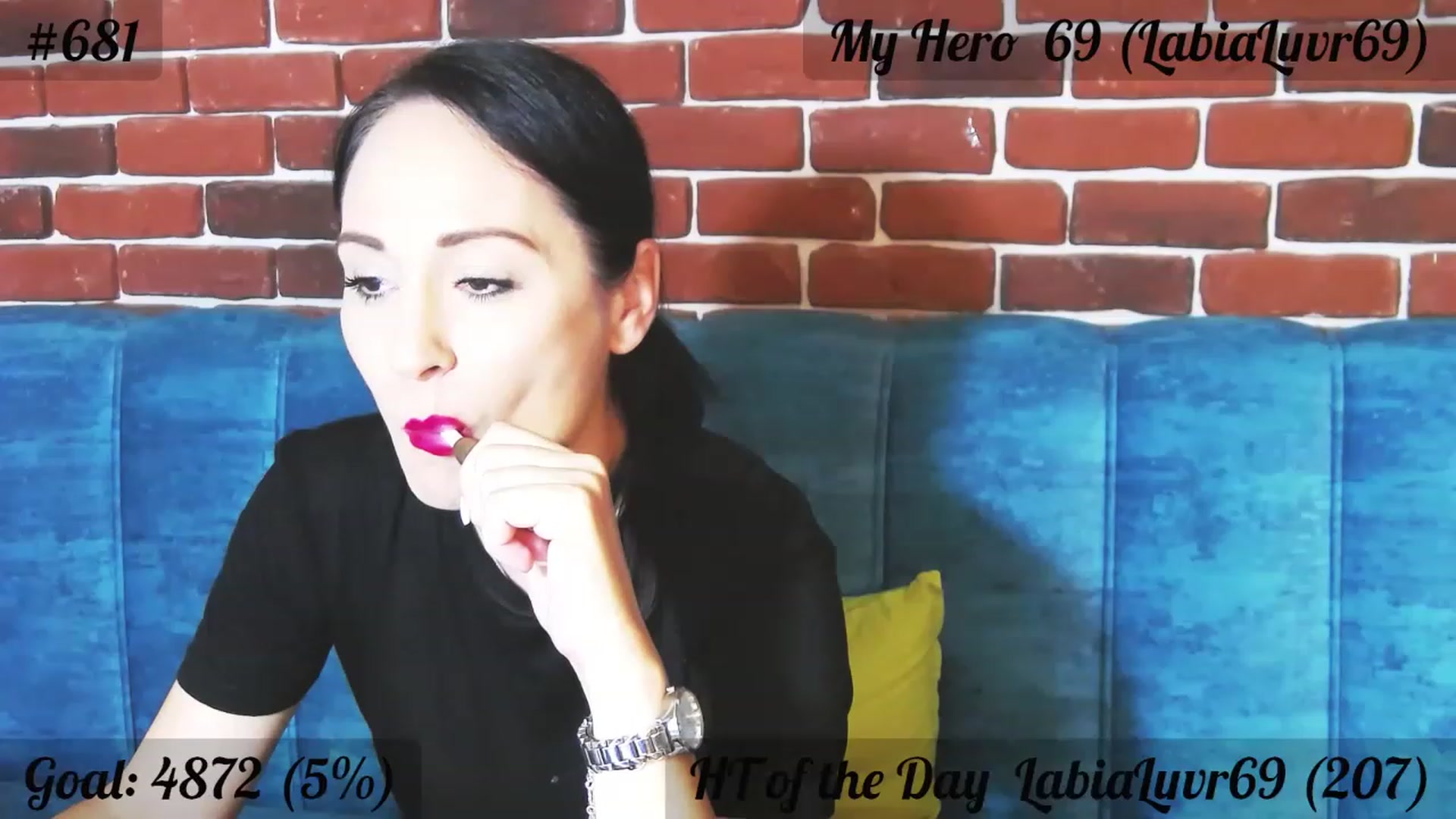 Gallery image thumbnail from QuinnieSmile's myfreecams stream on, 07/31/2023, 12:02 image 4 of 20
