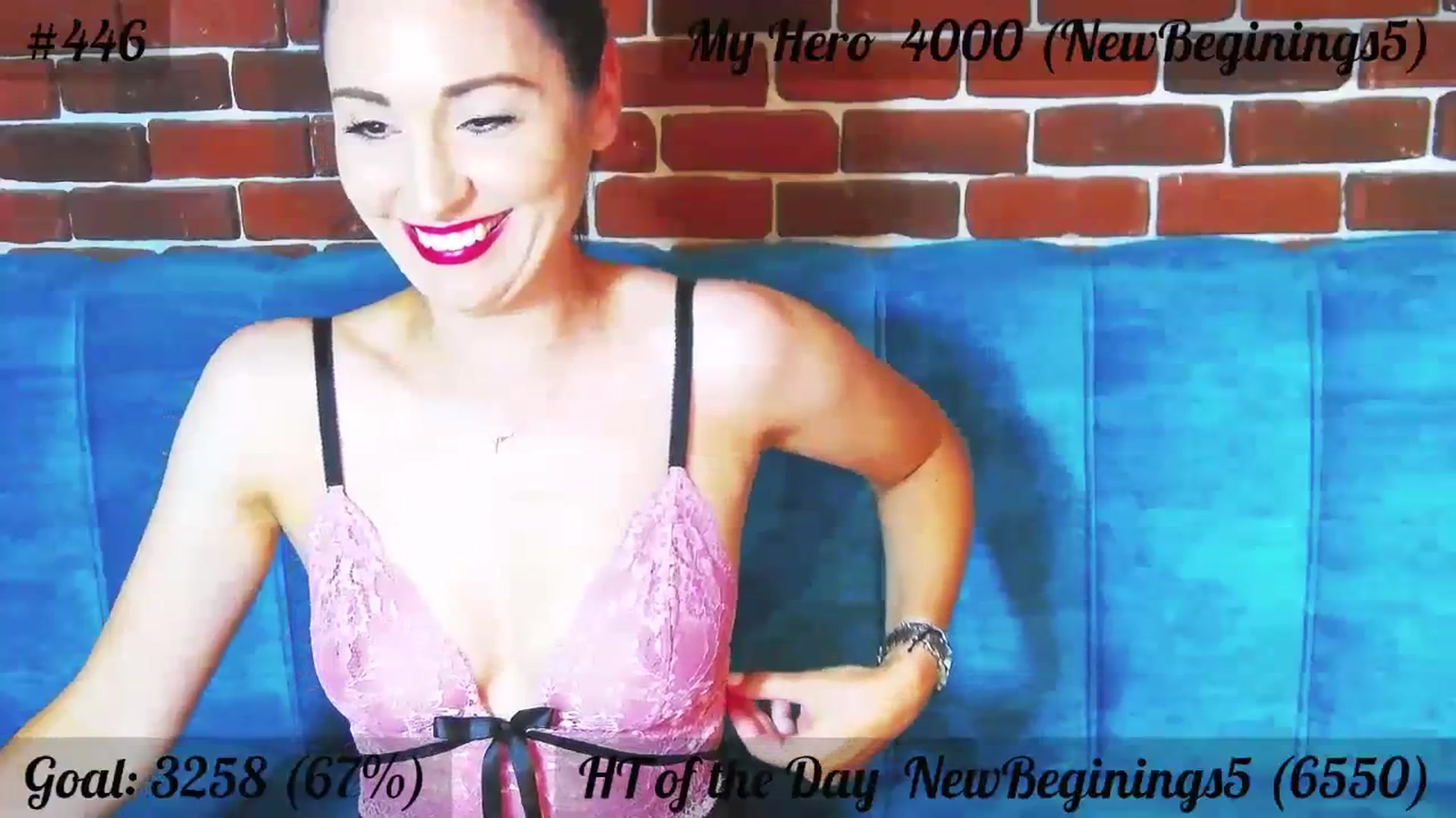 Gallery image thumbnail from QuinnieSmile's myfreecams stream on, 08/24/2023, 12:04 image 14 of 20