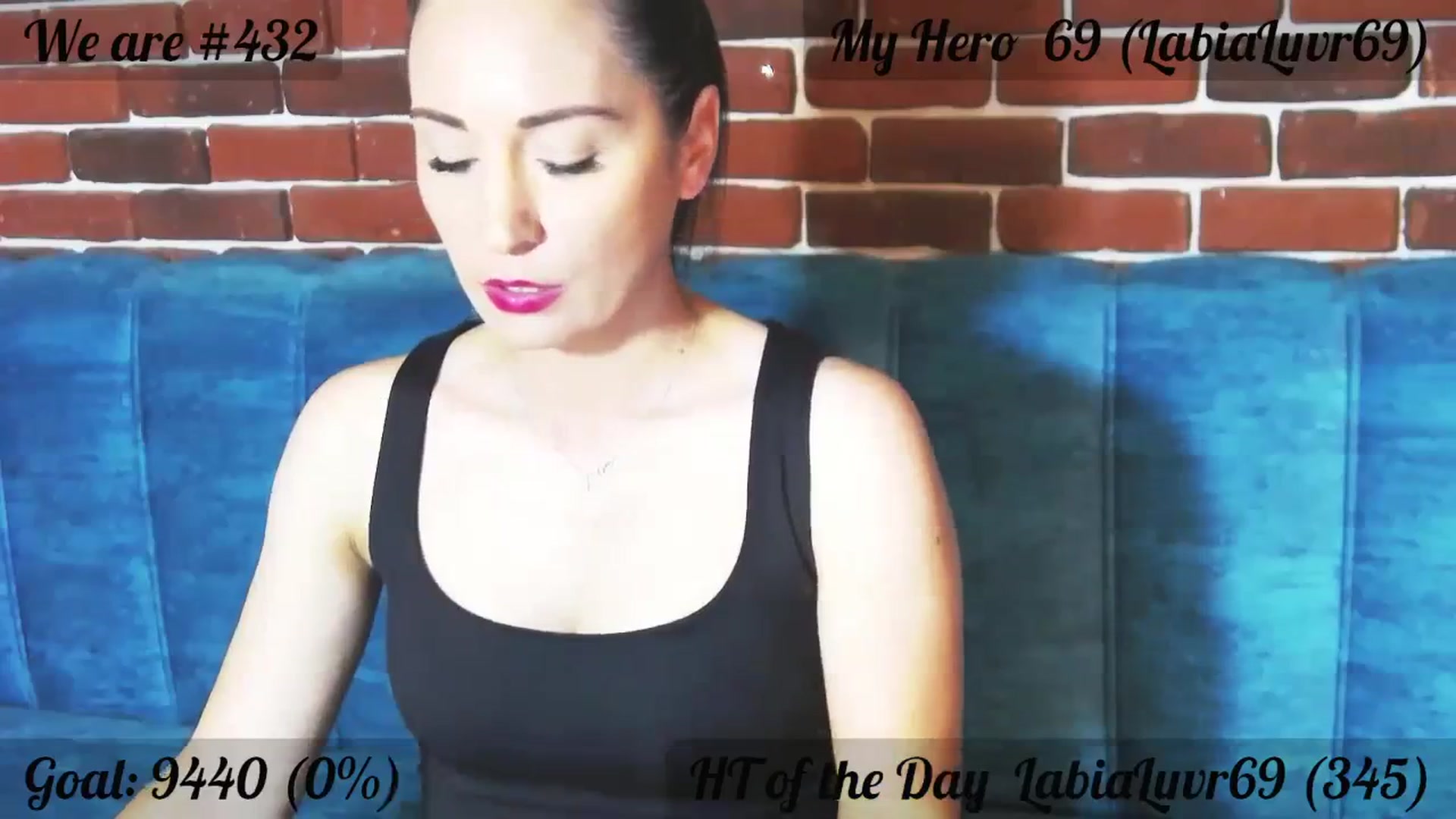 Gallery image thumbnail from QuinnieSmile's myfreecams stream on, 09/26/2023, 12:03 image 17 of 20