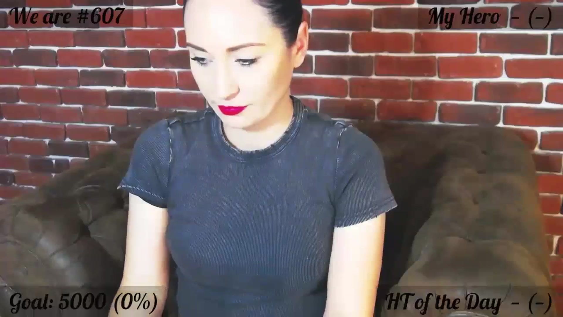 Gallery image thumbnail from QuinnieSmile's myfreecams stream on, 10/16/2023, 10:25 image 3 of 20