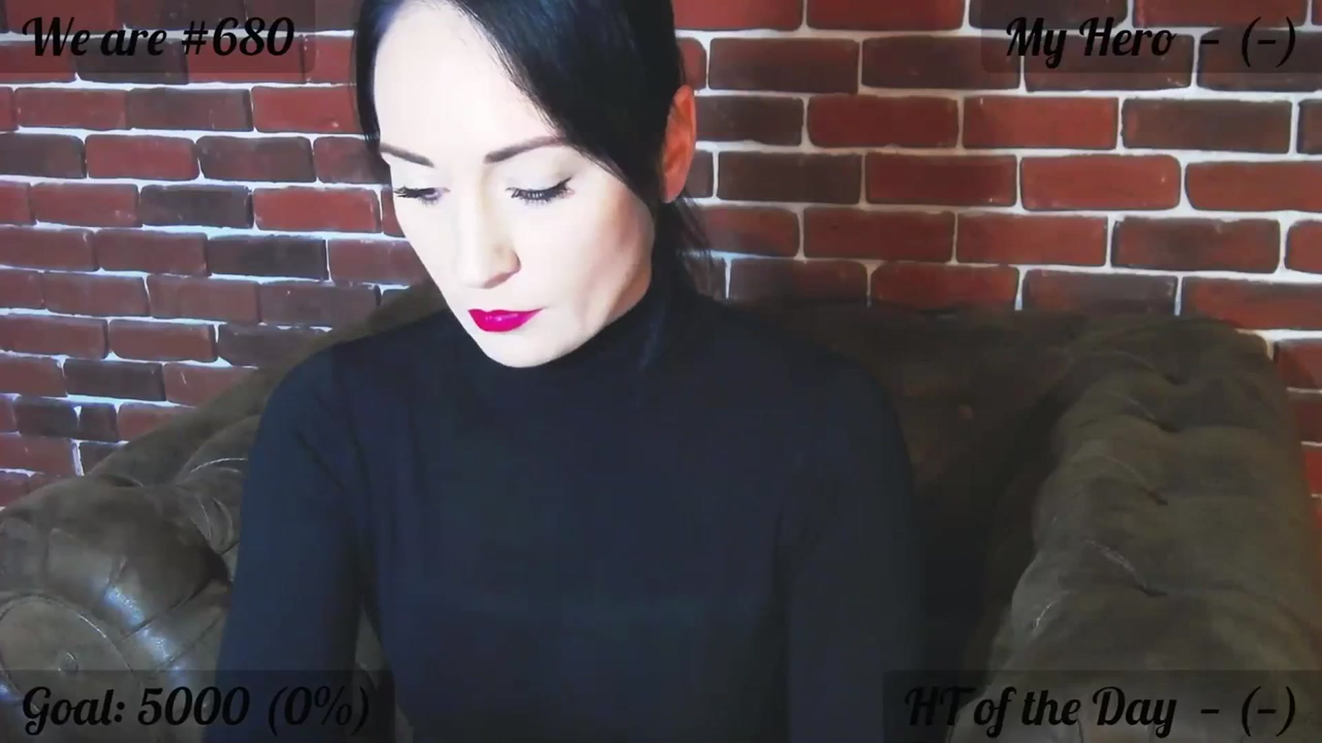 Gallery image thumbnail from QuinnieSmile's myfreecams stream on, 10/19/2023, 08:01 image 10 of 20