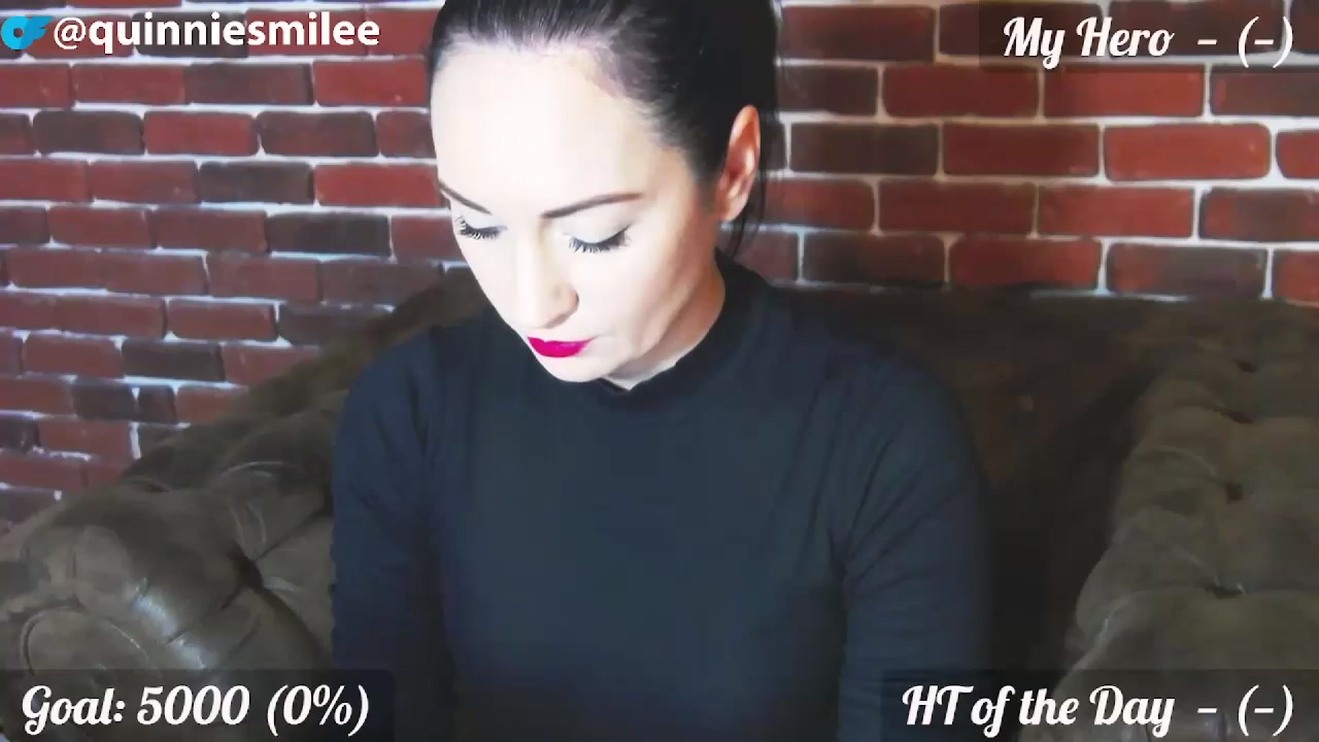 Gallery image thumbnail from QuinnieSmile's myfreecams stream on, 10/27/2023, 07:16 image 11 of 20