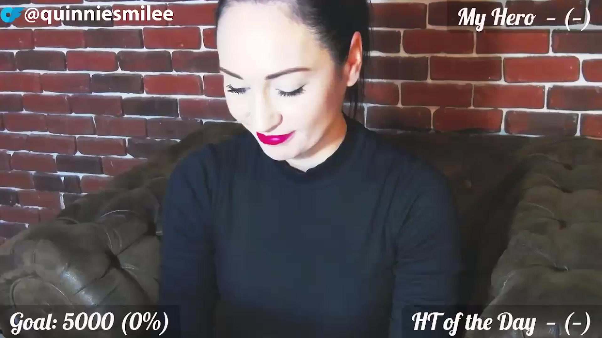 Gallery image thumbnail from QuinnieSmile's myfreecams stream on, 10/27/2023, 07:16 image 17 of 20