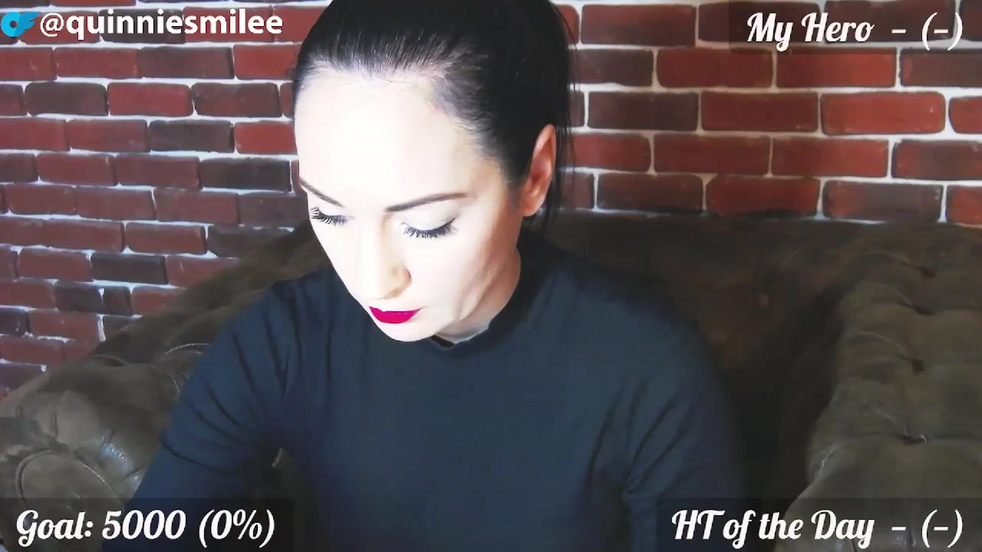 Gallery image thumbnail from QuinnieSmile's myfreecams stream on, 10/27/2023, 07:16 image 5 of 20
