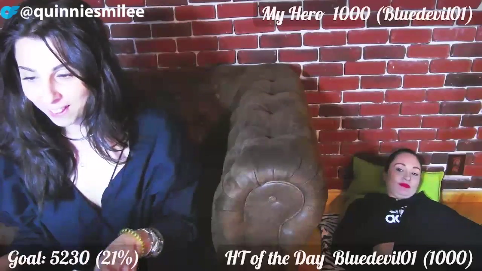 Gallery image thumbnail from QuinnieSmile's myfreecams stream on, 10/31/2023, 12:36 image 6 of 20