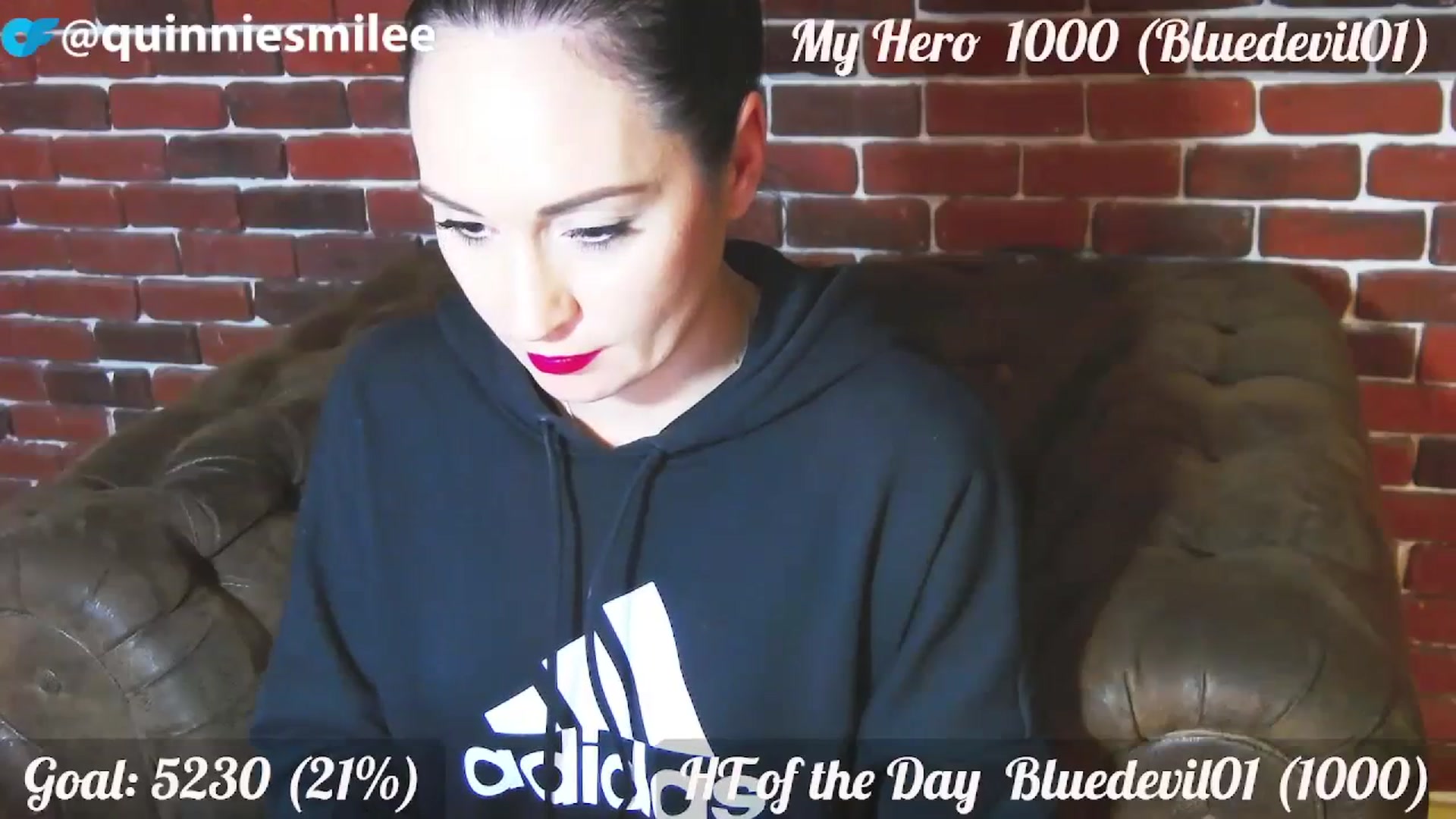 Gallery image thumbnail from QuinnieSmile's myfreecams stream on, 10/31/2023, 12:36 image 16 of 20