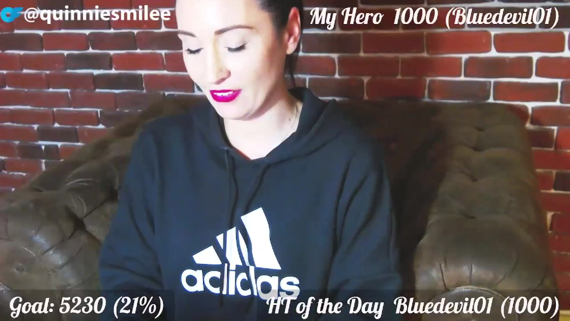 Gallery image thumbnail from QuinnieSmile's myfreecams stream on, 10/31/2023, 12:36 image 19 of 20