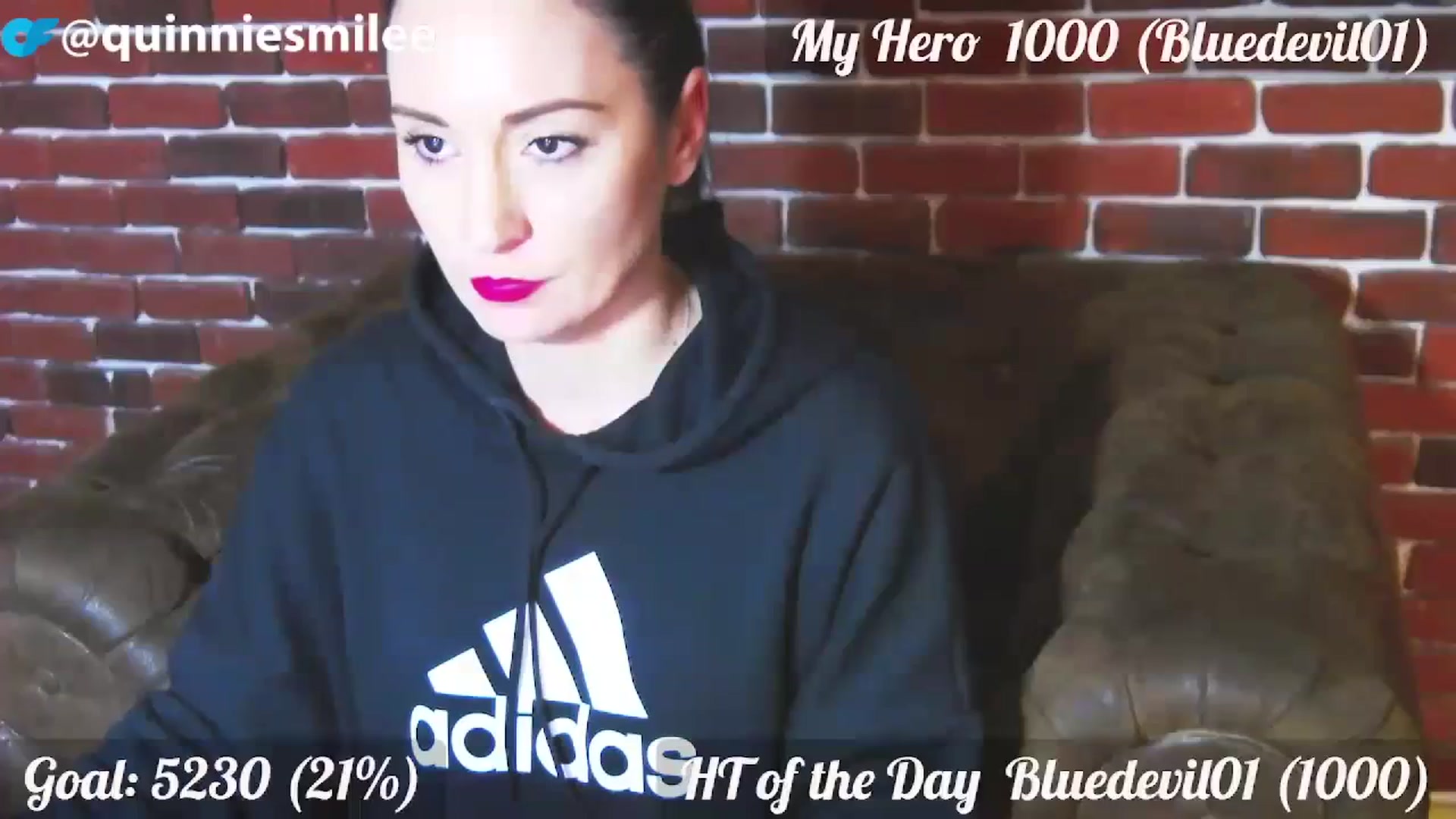 Gallery image thumbnail from QuinnieSmile's myfreecams stream on, 10/31/2023, 12:59 image 10 of 20