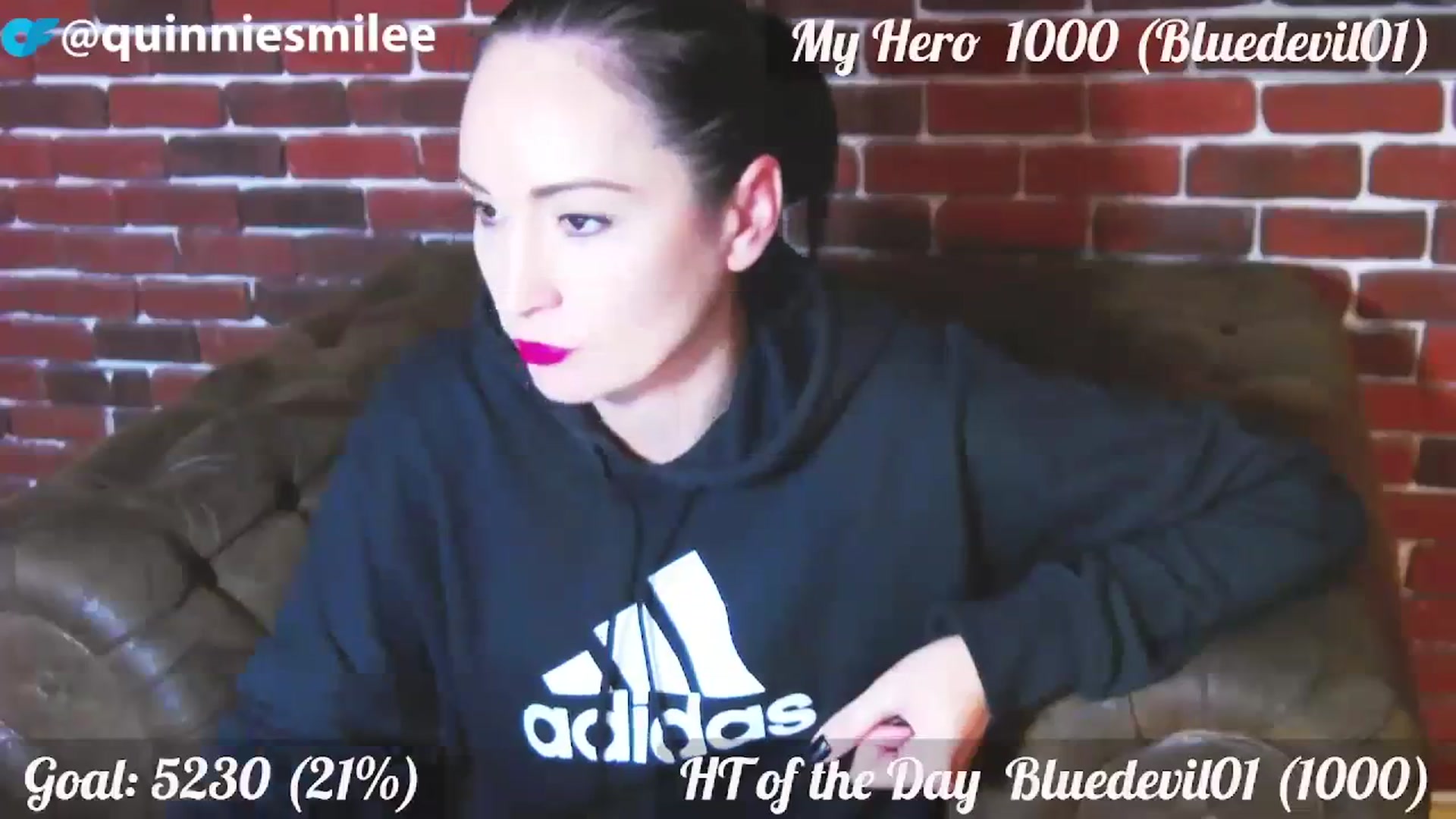 Gallery image thumbnail from QuinnieSmile's myfreecams stream on, 10/31/2023, 12:59 image 12 of 20