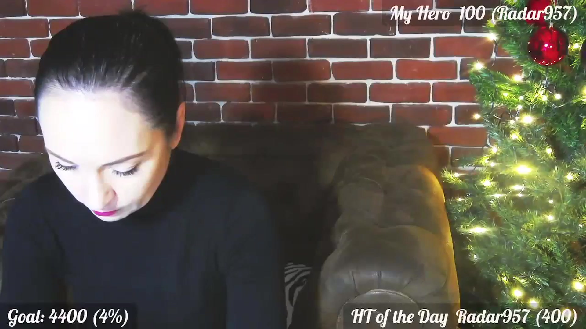 Gallery image thumbnail from QuinnieSmile's myfreecams stream on, 12/13/2023, 09:08 image 5 of 20