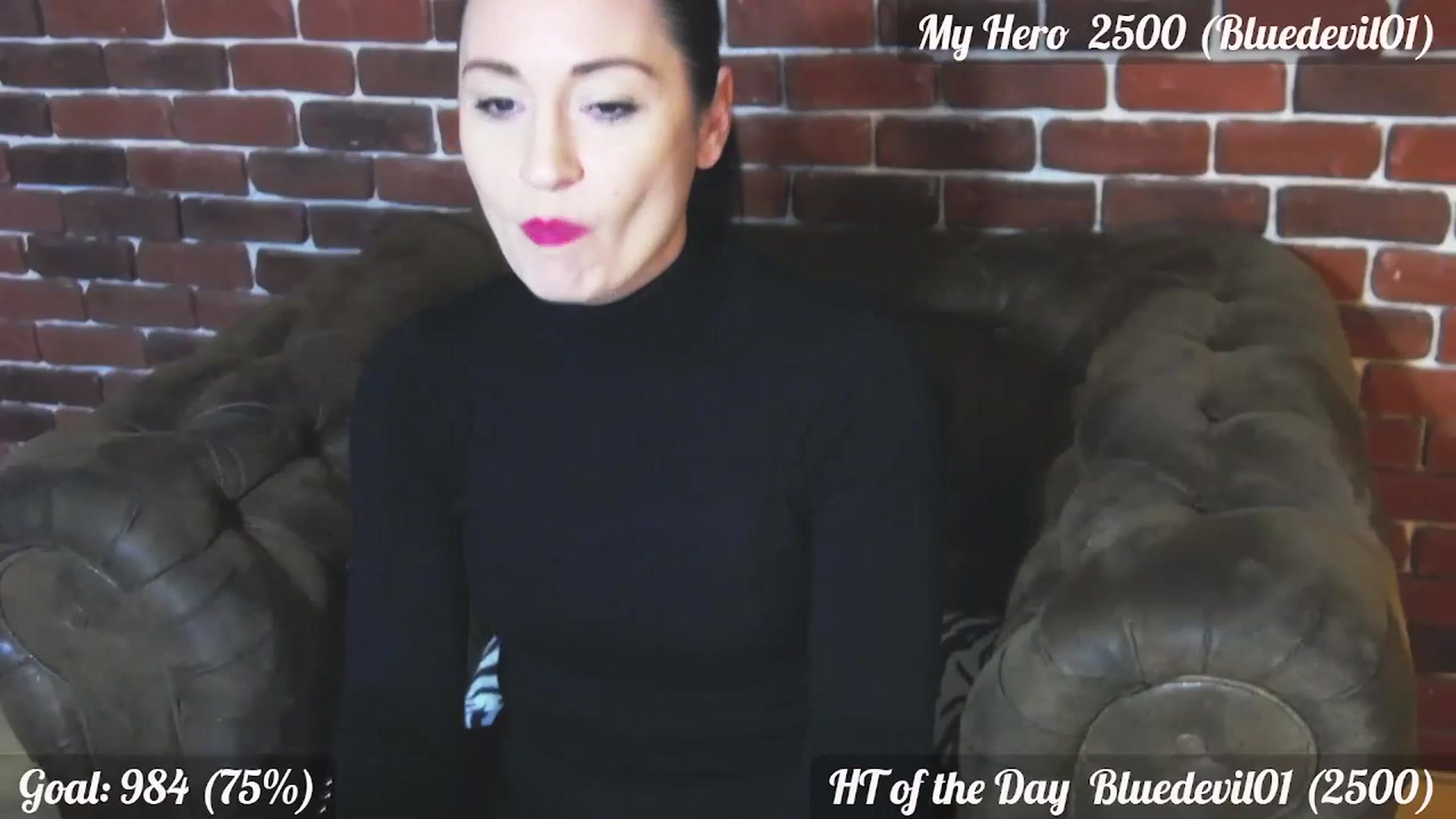 Gallery image thumbnail from QuinnieSmile's myfreecams stream on, 12/22/2023, 13:11 image 19 of 20