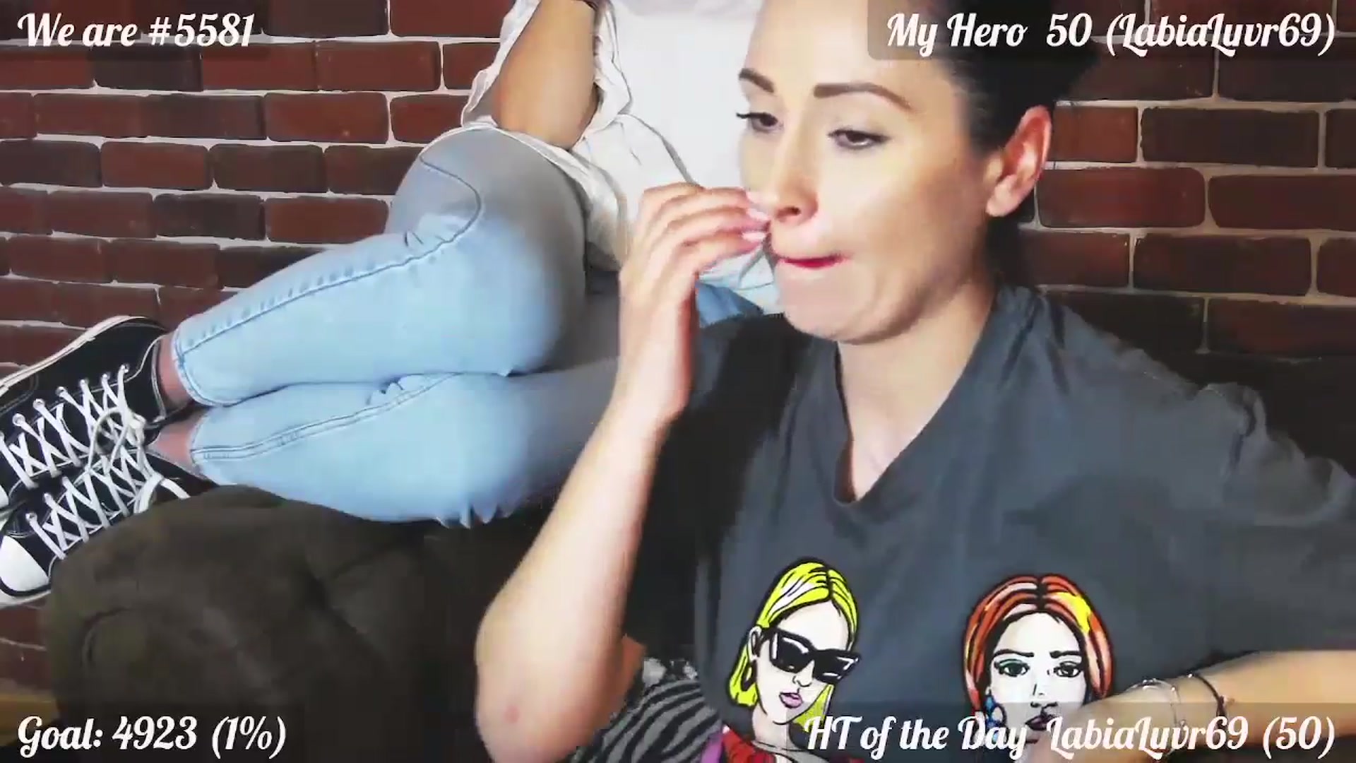 Gallery image thumbnail from QuinnieSmile's myfreecams stream on, 05/08/2024, 11:59 image 14 of 20