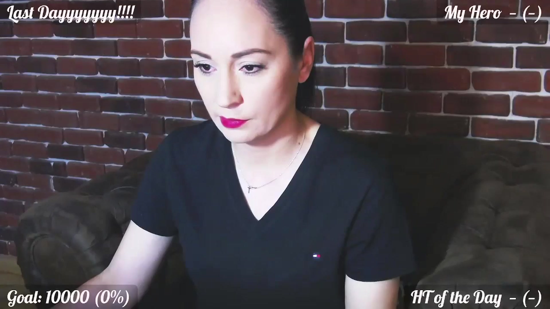 Gallery image thumbnail from QuinnieSmile's myfreecams stream on, 05/15/2024, 07:40 image 17 of 20