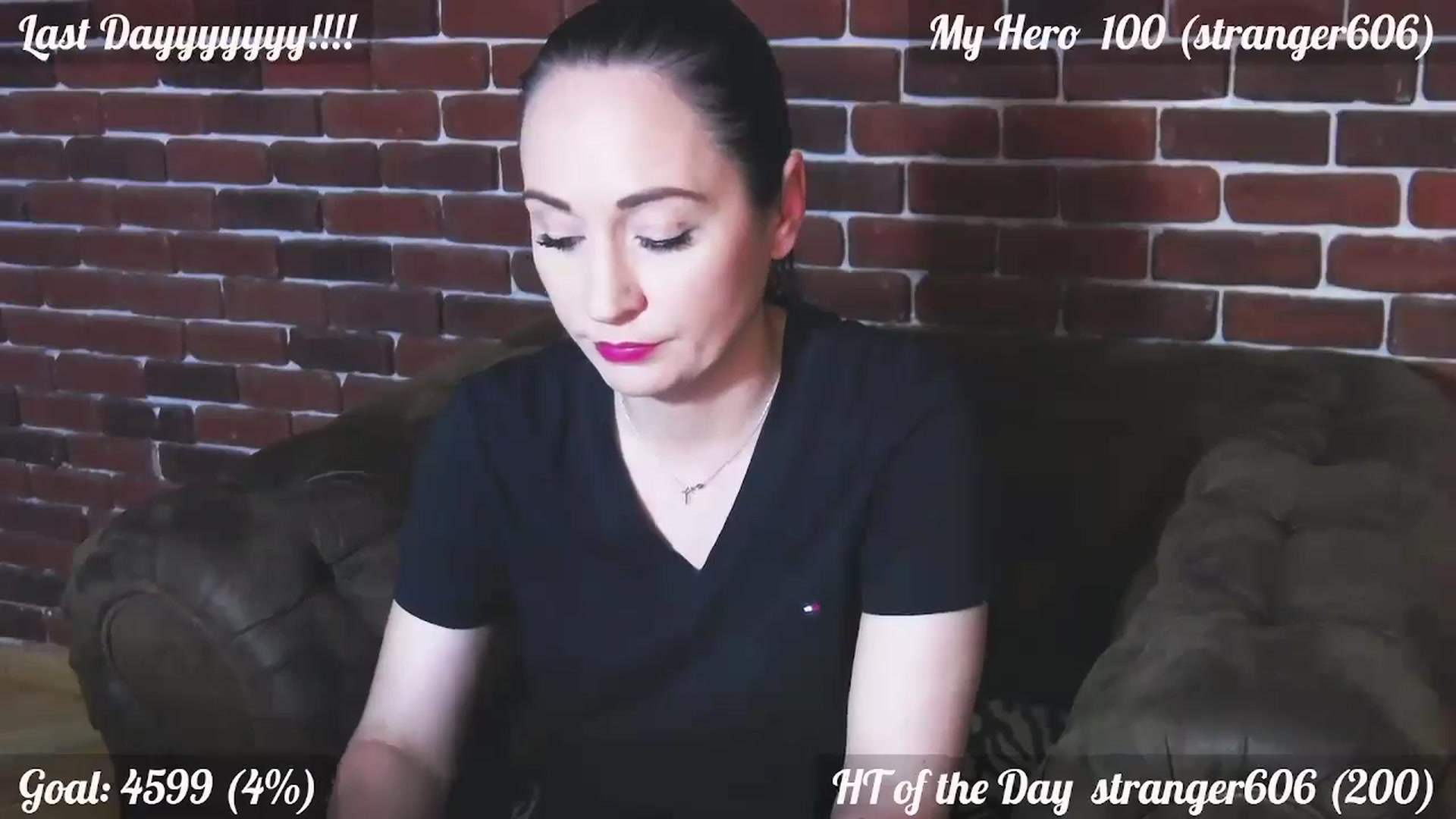 Gallery image thumbnail from QuinnieSmile's myfreecams stream on, 05/15/2024, 11:38 image 17 of 20