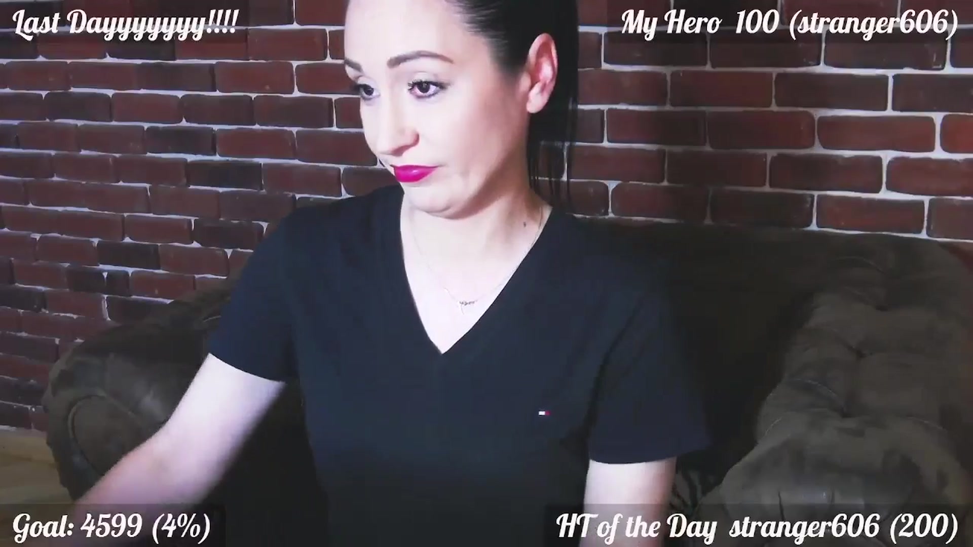 Gallery image thumbnail from QuinnieSmile's myfreecams stream on, 05/15/2024, 11:38 image 13 of 20
