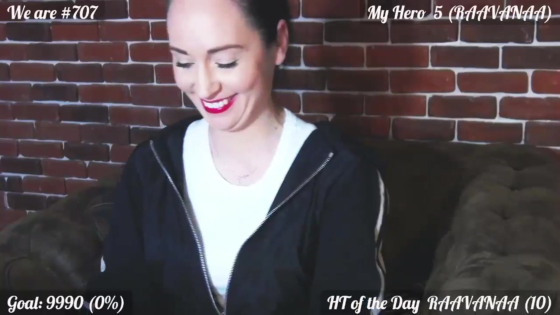 Gallery image thumbnail from QuinnieSmile's myfreecams stream on, 05/17/2024, 10:16 image 18 of 20