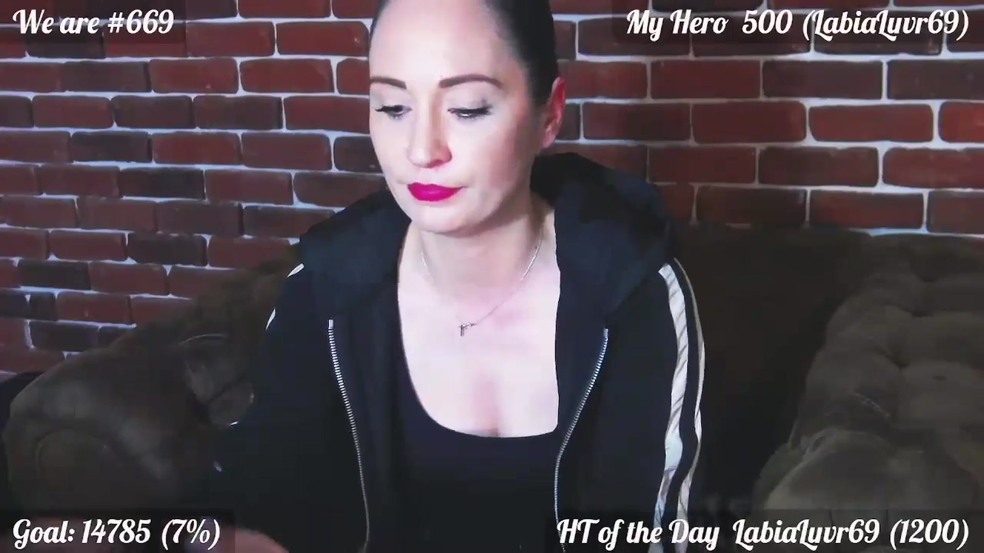 Gallery image thumbnail from QuinnieSmile's myfreecams stream on, 05/18/2024, 12:08 image 2 of 20