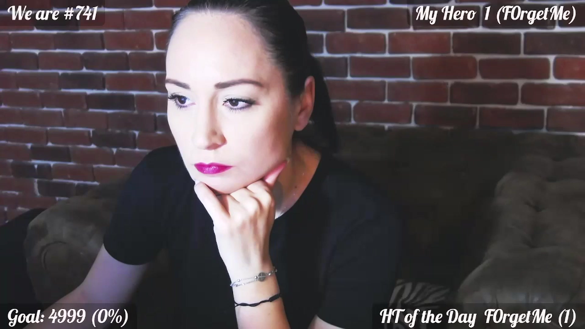 Gallery image thumbnail from QuinnieSmile's myfreecams stream on, 05/20/2024, 07:29 image 2 of 20