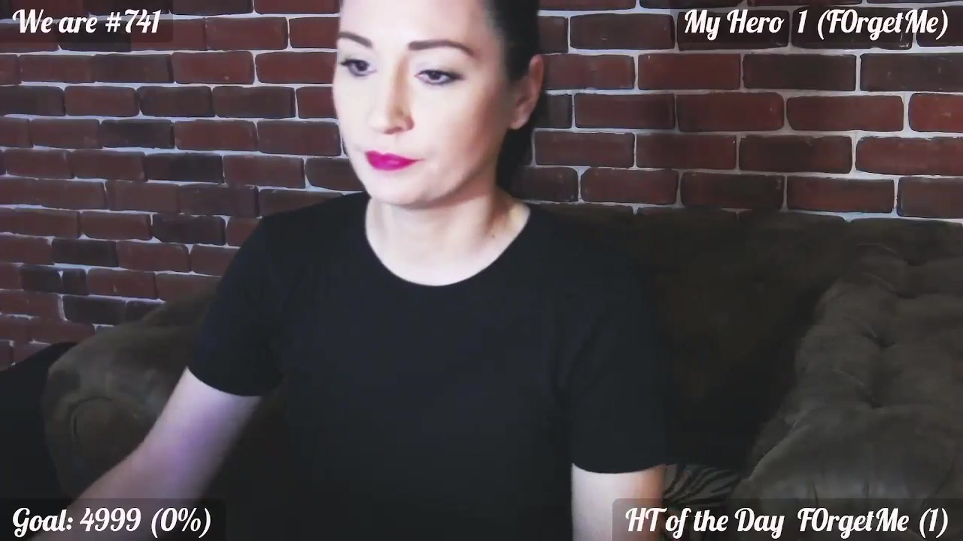 Gallery image thumbnail from QuinnieSmile's myfreecams stream on, 05/20/2024, 07:29 image 16 of 20