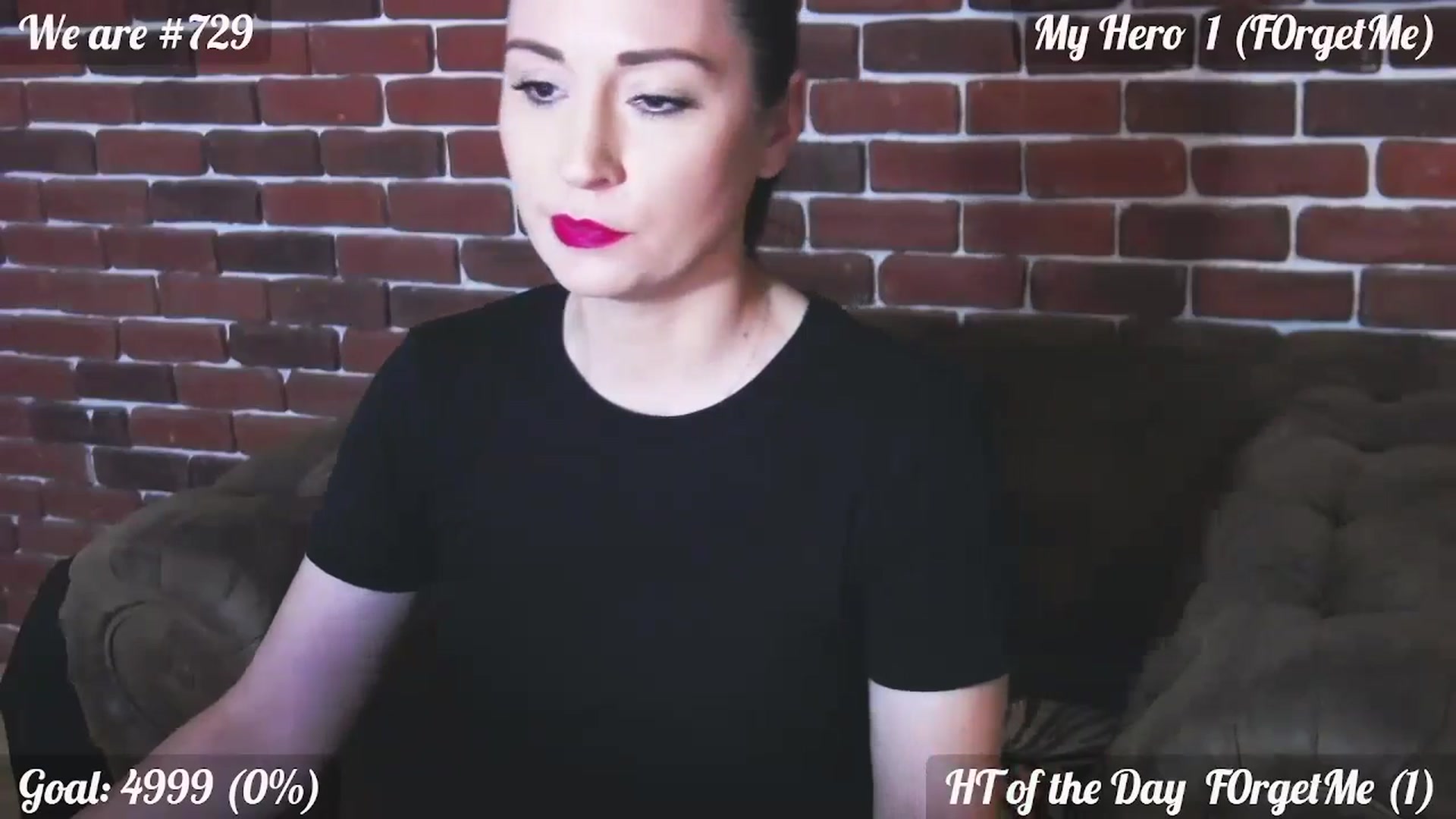 Gallery image thumbnail from QuinnieSmile's myfreecams stream on, 05/20/2024, 10:23 image 2 of 20