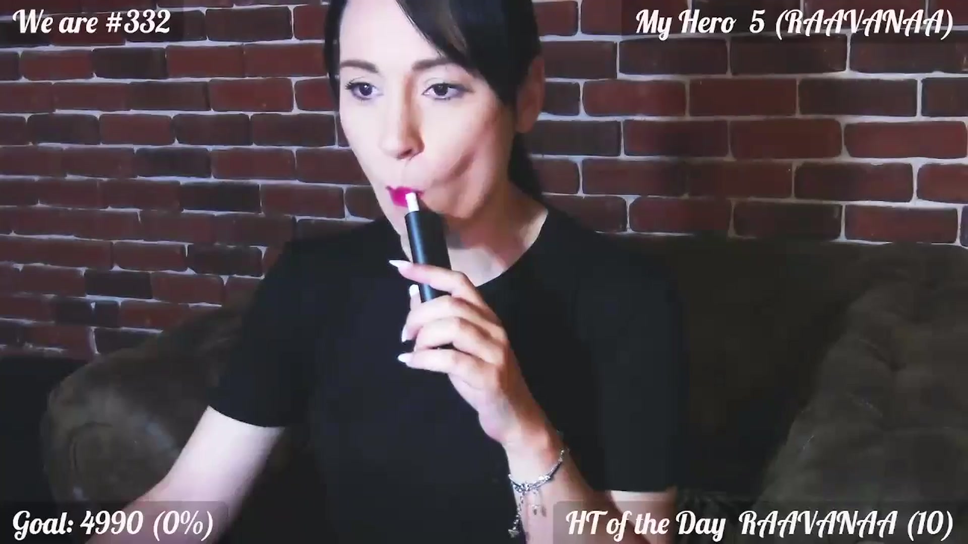 Gallery image thumbnail from QuinnieSmile's myfreecams stream on, 06/19/2024, 07:16 image 14 of 20