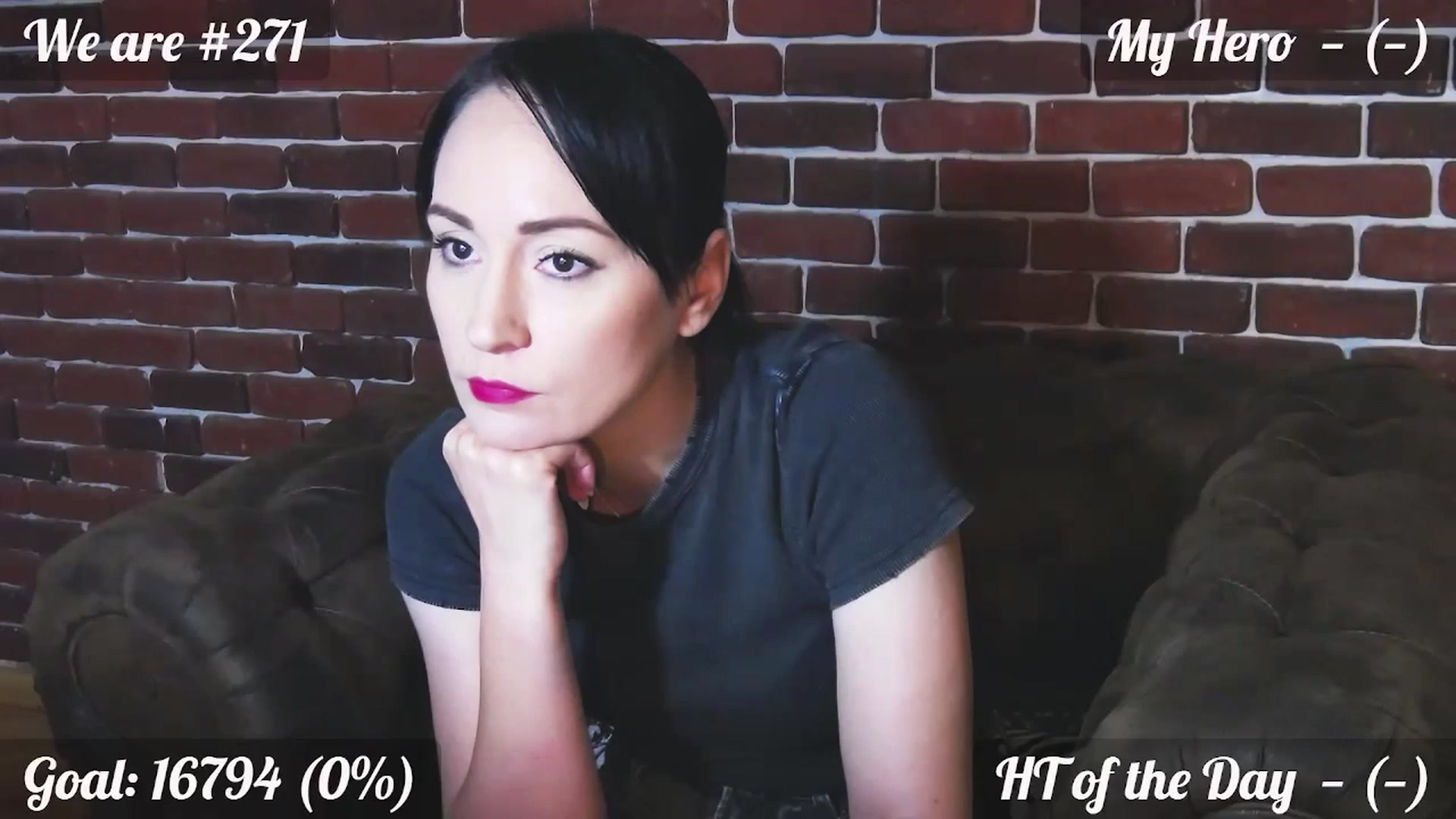 Gallery image thumbnail from QuinnieSmile's myfreecams stream on, 06/29/2024, 08:00 image 16 of 20