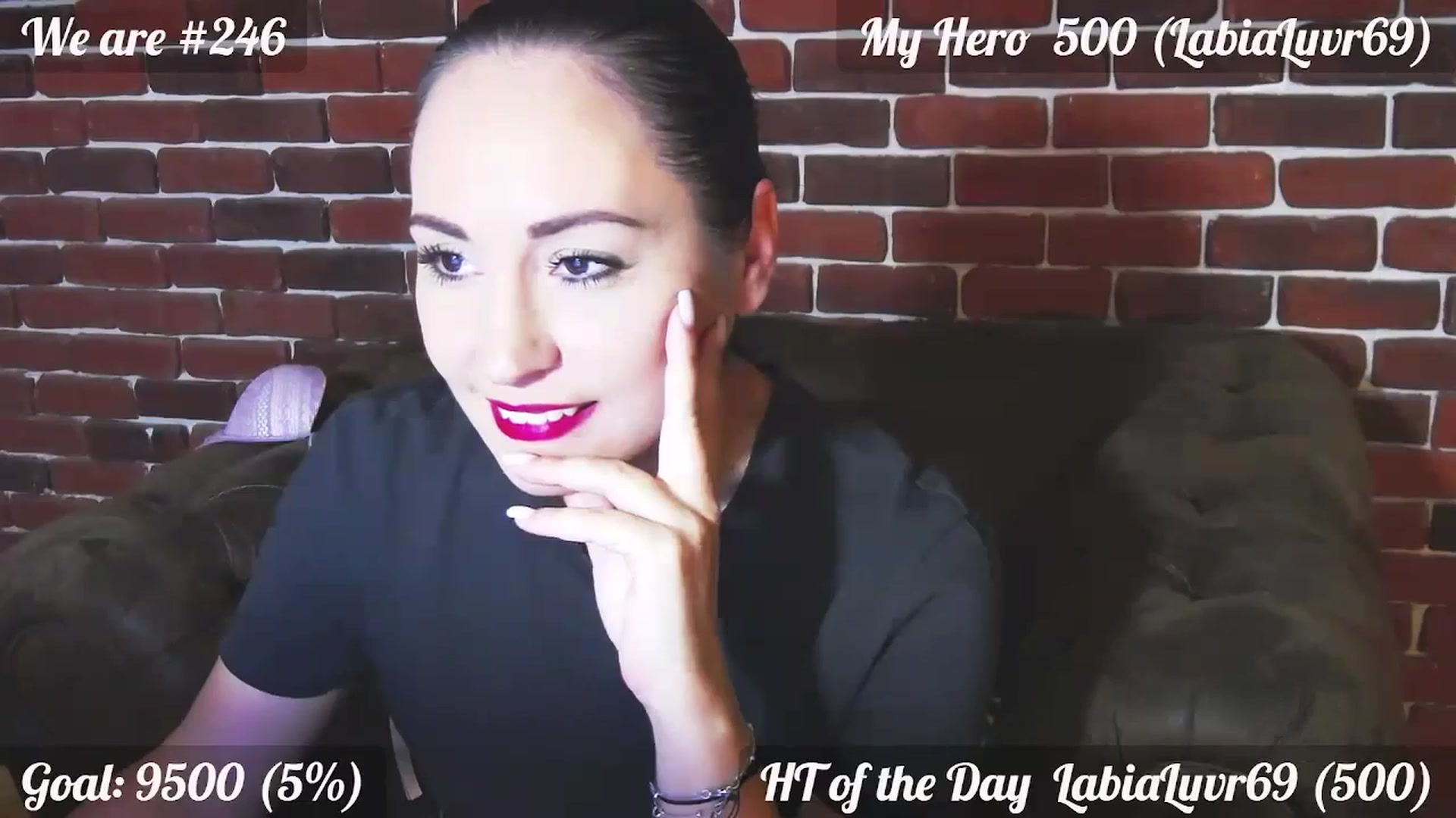 Gallery image thumbnail from QuinnieSmile's myfreecams stream on, 07/17/2024, 11:51 image 5 of 20