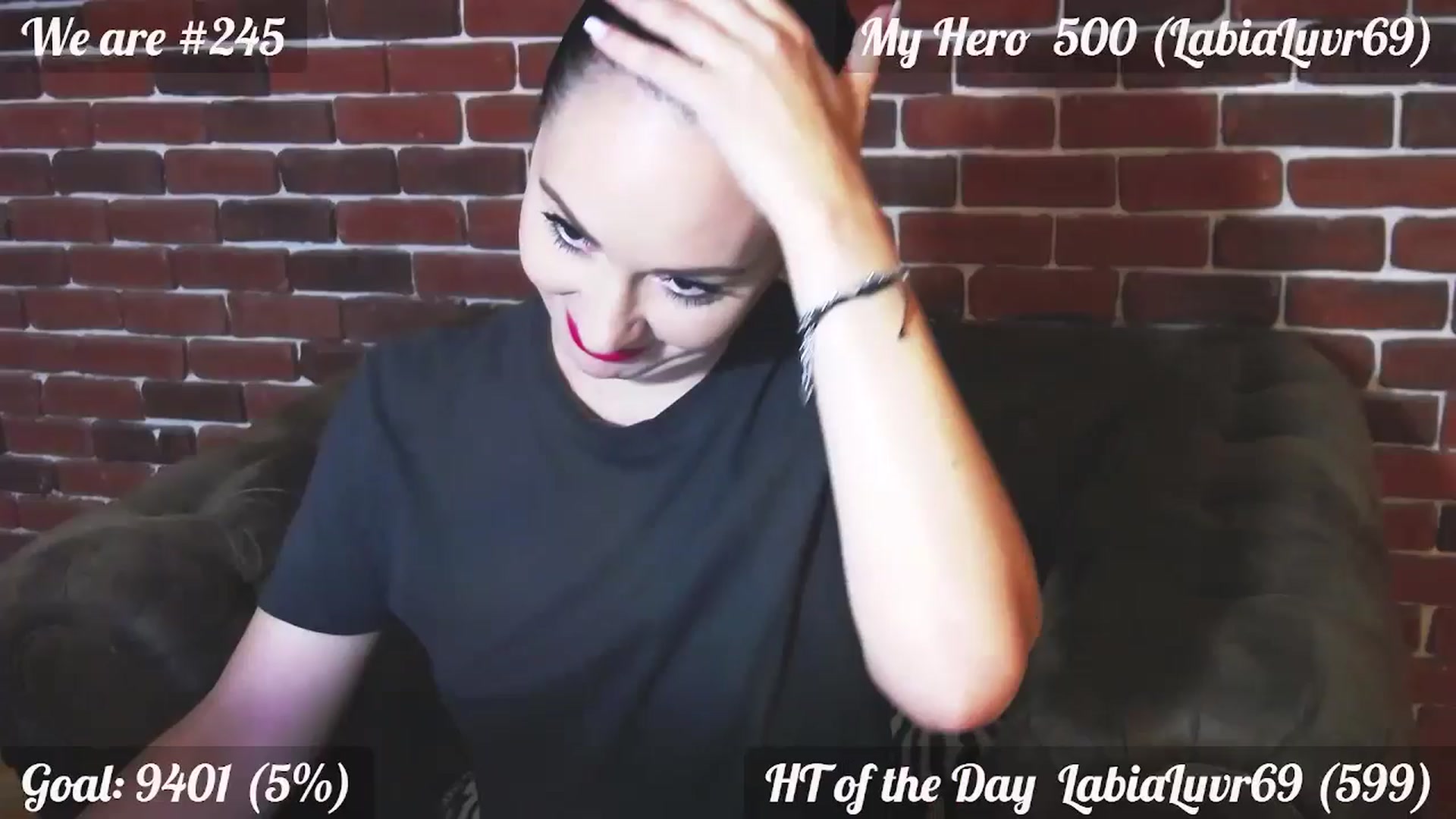 Gallery image thumbnail from QuinnieSmile's myfreecams stream on, 07/17/2024, 11:51 image 13 of 20