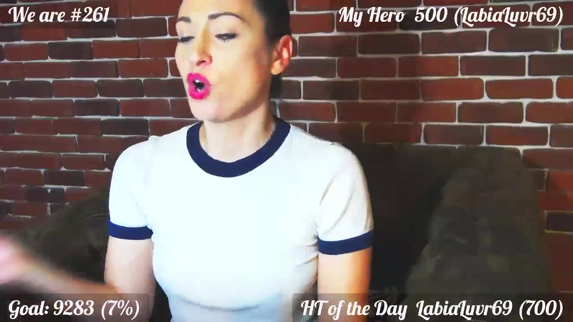 Gallery image thumbnail from QuinnieSmile's myfreecams stream on, 07/18/2024, 12:04 image 15 of 20