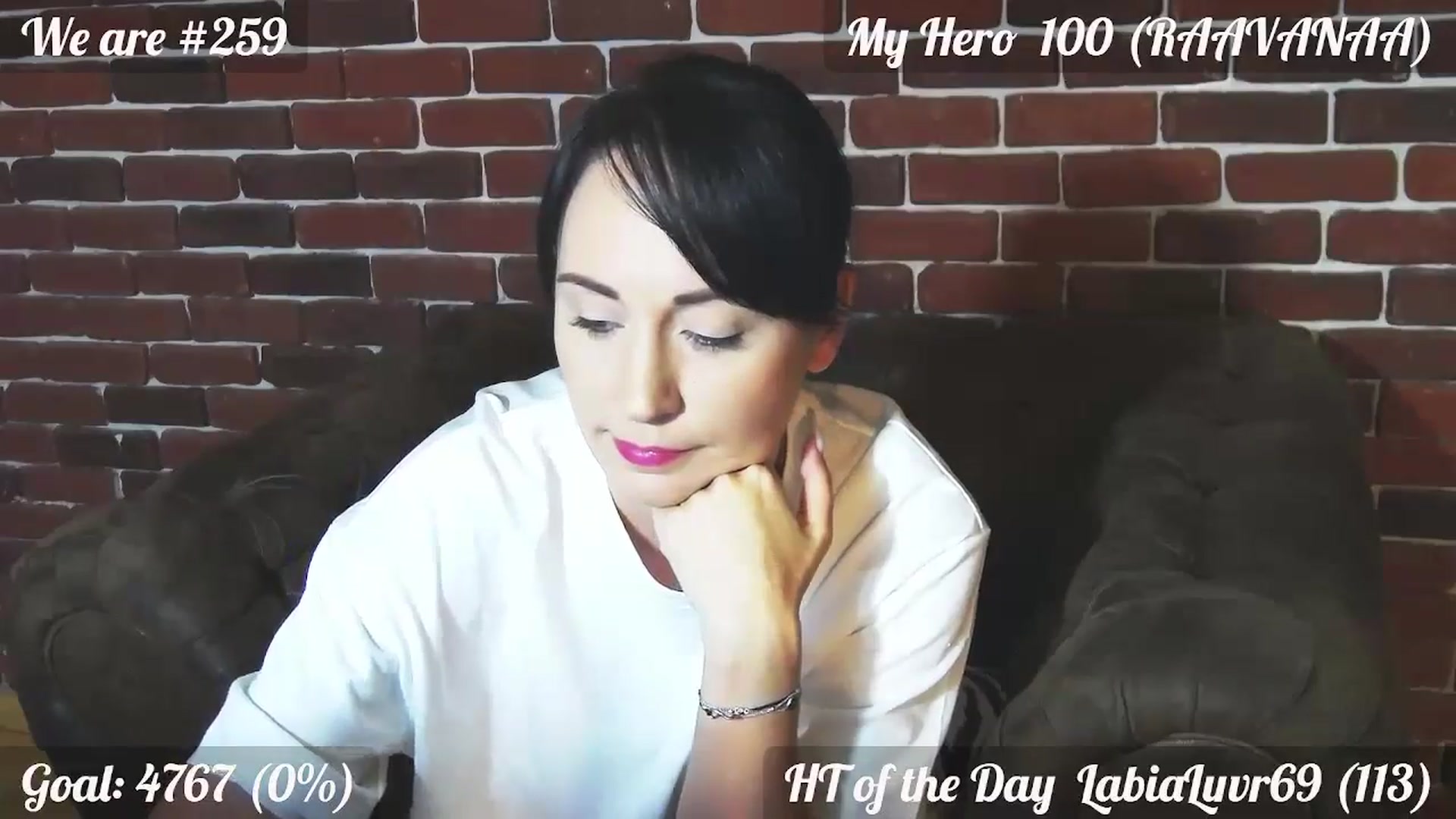 Gallery image thumbnail from QuinnieSmile's myfreecams stream on, 07/19/2024, 12:06 image 19 of 20