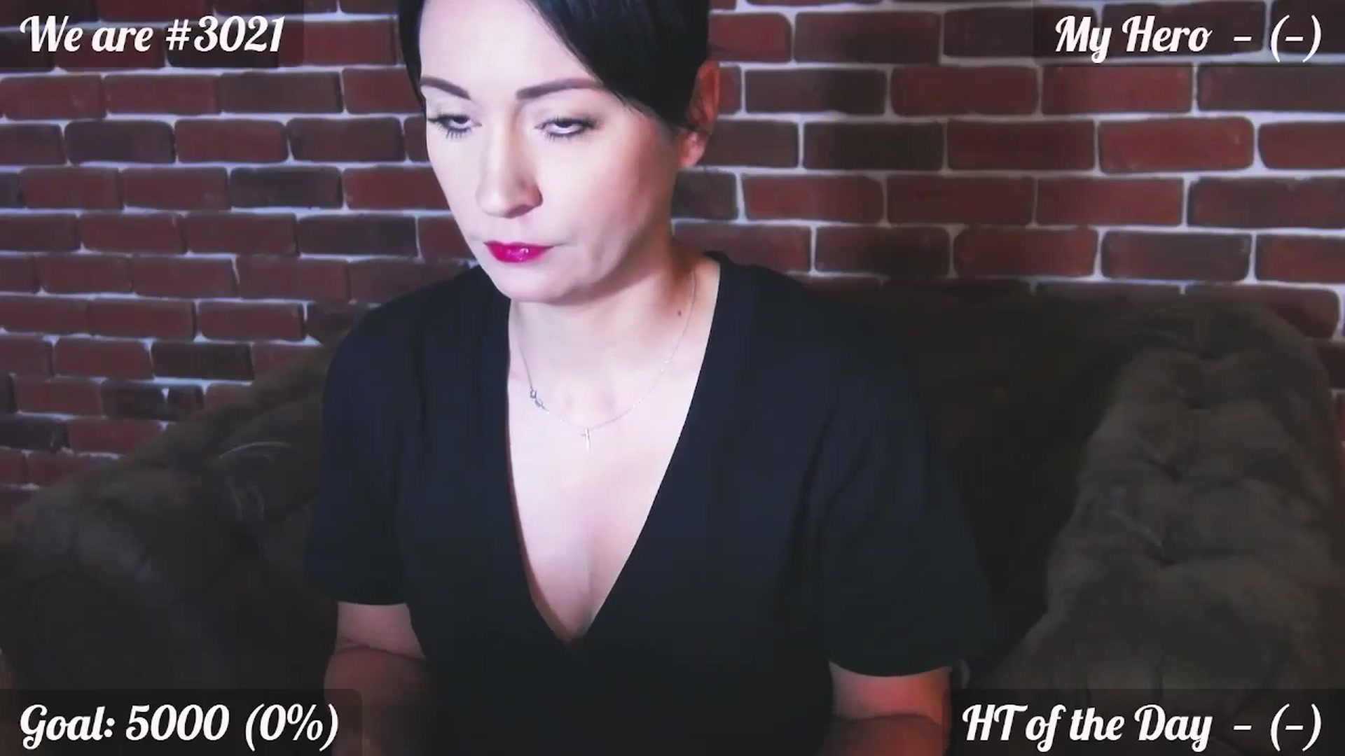 Gallery image thumbnail from QuinnieSmile's myfreecams stream on, 08/16/2024, 07:36 image 10 of 20
