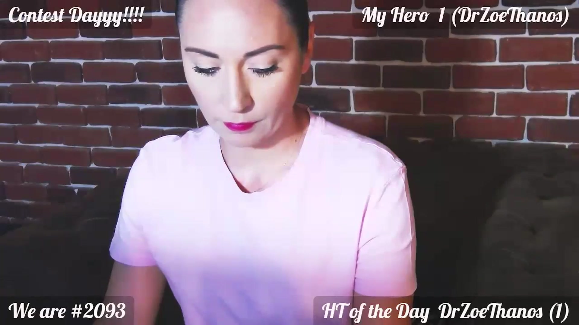 Gallery image thumbnail from QuinnieSmile's myfreecams stream on, 08/23/2024, 07:10 image 17 of 20