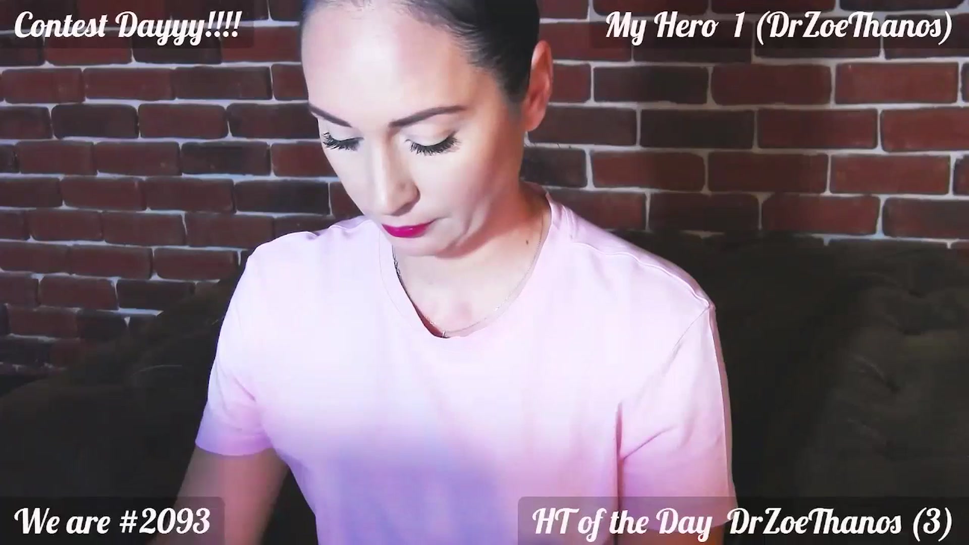 Gallery image thumbnail from QuinnieSmile's myfreecams stream on, 08/23/2024, 07:10 image 10 of 20