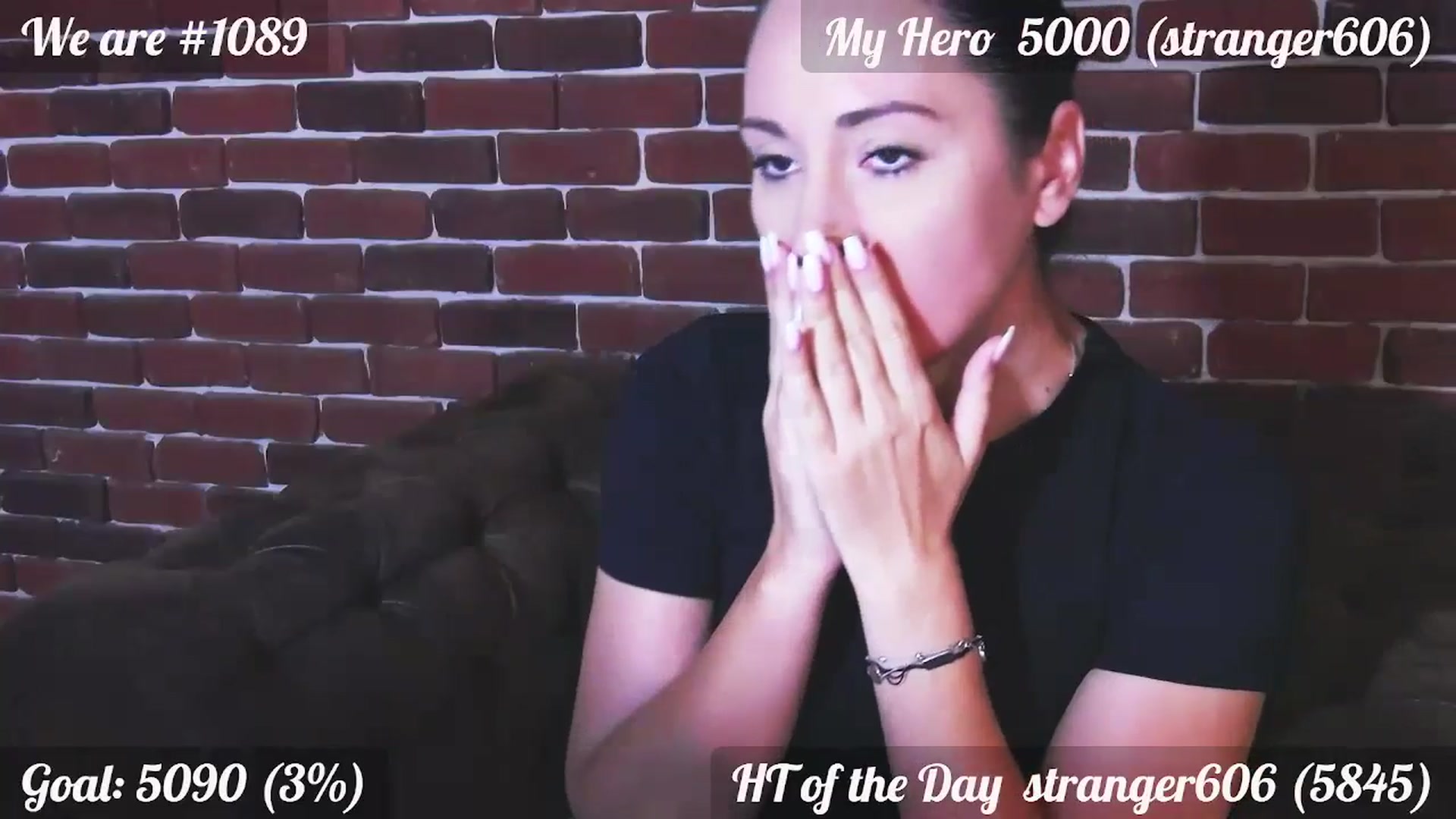 Gallery image thumbnail from QuinnieSmile's myfreecams stream on, 08/31/2024, 07:32 image 16 of 20