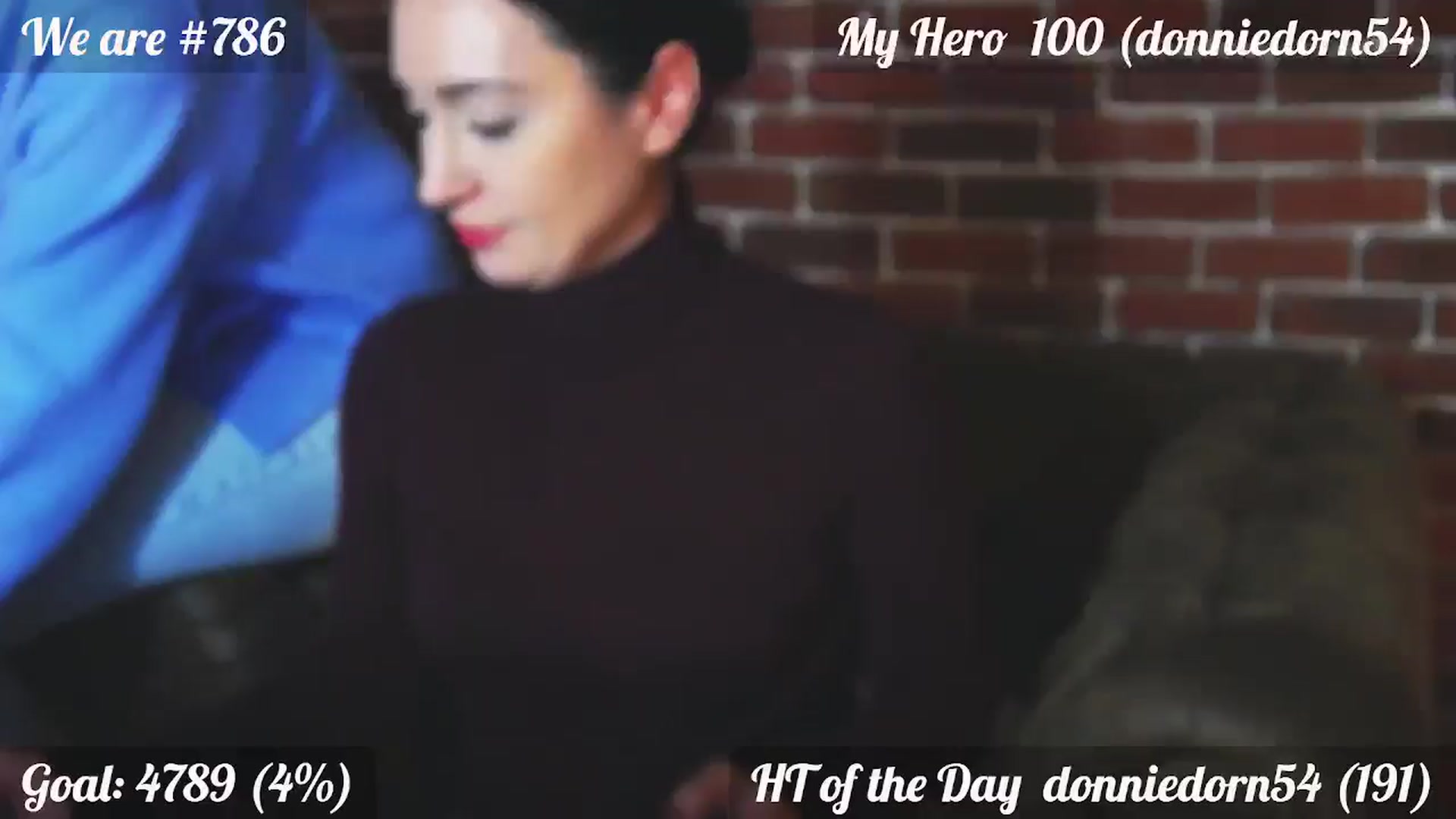 Gallery image thumbnail from QuinnieSmile's myfreecams stream on, 10/17/2024, 12:05 image 11 of 20