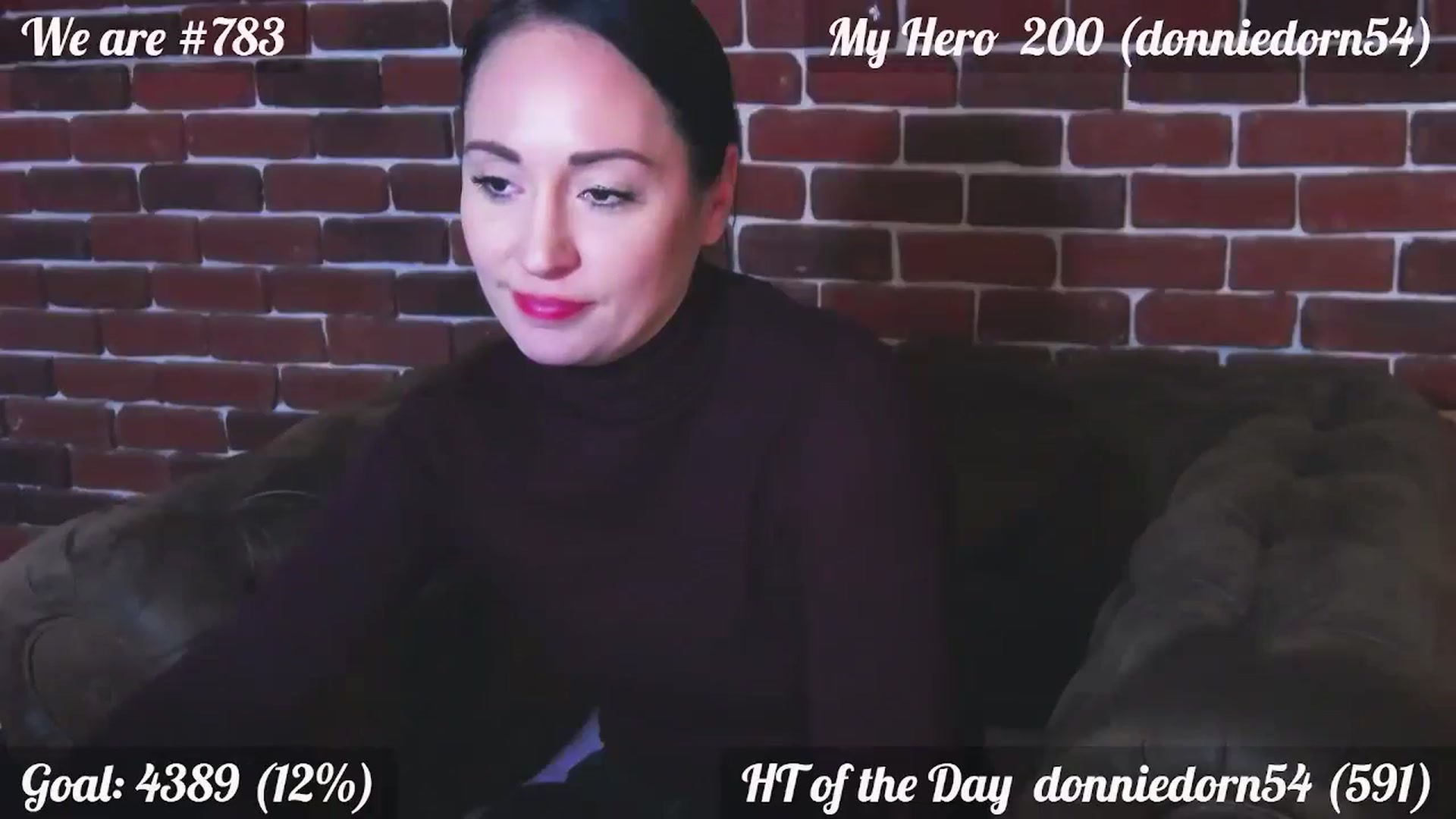 Gallery image thumbnail from QuinnieSmile's myfreecams stream on, 10/17/2024, 12:05 image 17 of 20