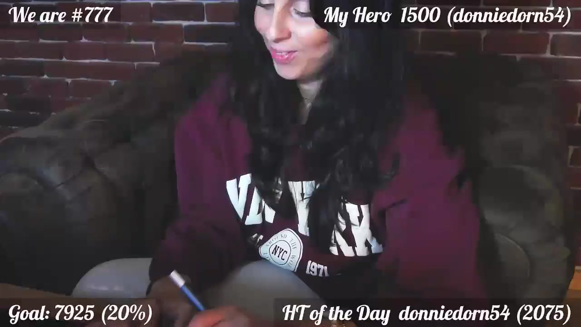 Gallery image thumbnail from QuinnieSmile's myfreecams stream on, 10/31/2024, 11:51 image 14 of 20