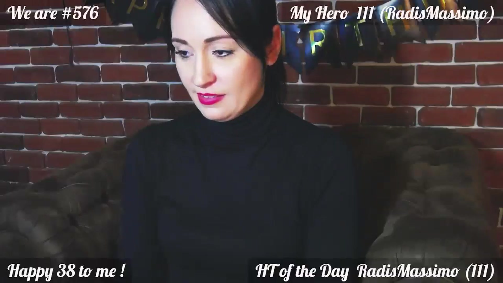Gallery image thumbnail from QuinnieSmile's myfreecams stream on, 11/15/2024, 13:28 image 6 of 20