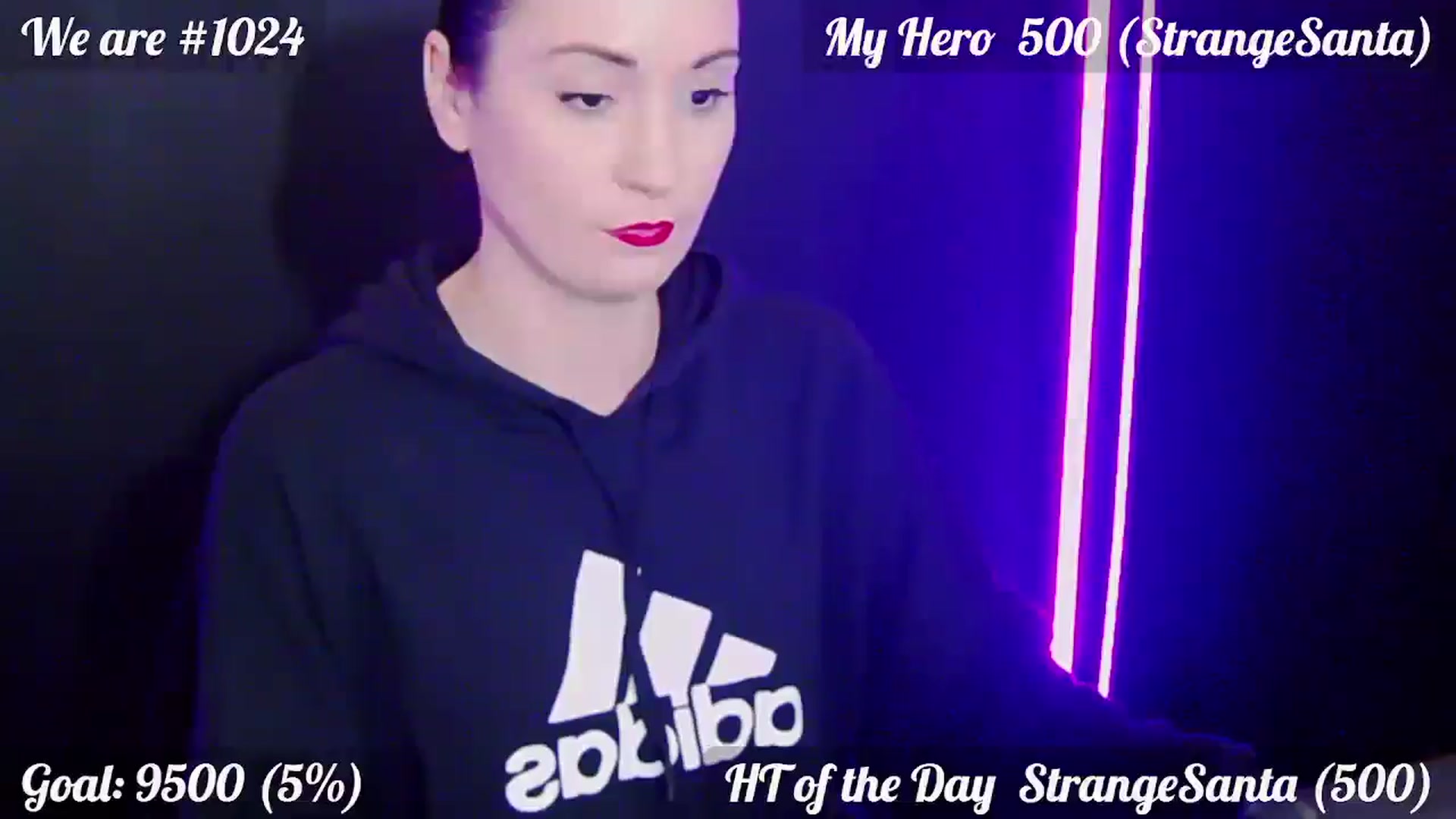 Gallery image thumbnail from QuinnieSmile's myfreecams stream on, 12/12/2024, 15:57 image 8 of 20