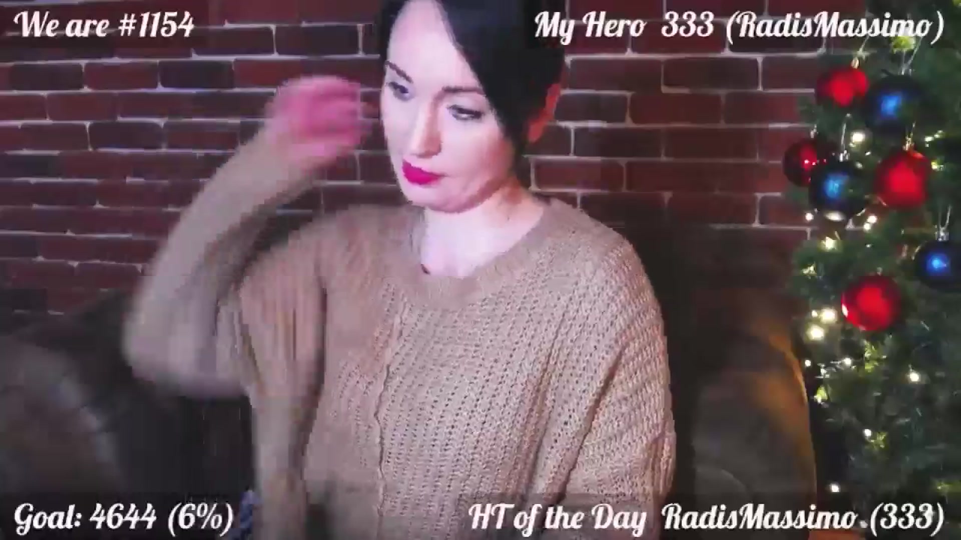 Gallery image thumbnail from QuinnieSmile's myfreecams stream on, 12/23/2024, 14:02 image 17 of 20