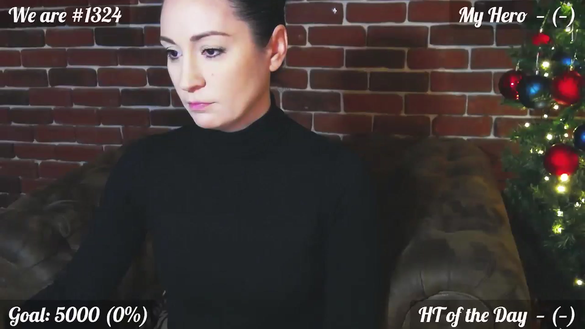 Gallery image thumbnail from QuinnieSmile's myfreecams stream on, 12/27/2024, 08:33 image 10 of 20