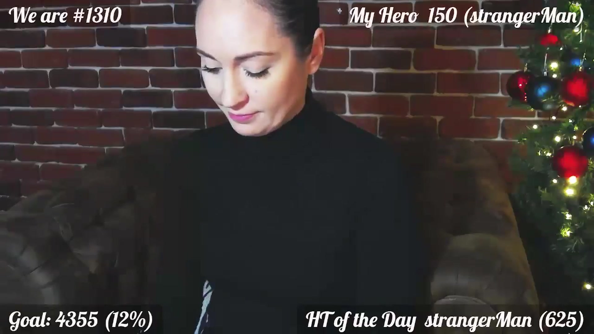 Gallery image thumbnail from QuinnieSmile's myfreecams stream on, 12/27/2024, 12:59 image 12 of 20