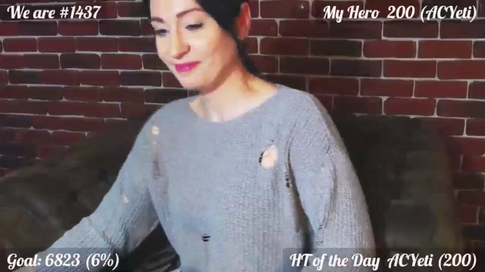 Gallery image thumbnail from QuinnieSmile's myfreecams stream on, 12/30/2024, 14:01 image 12 of 20
