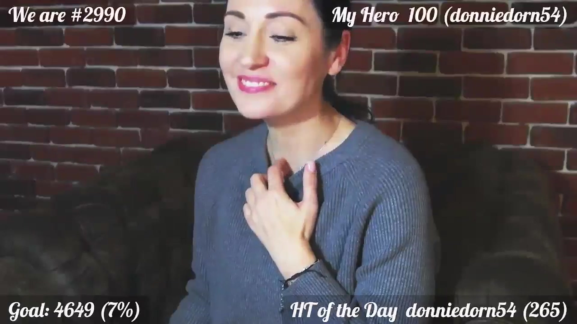 Gallery image thumbnail from QuinnieSmile's myfreecams stream on, 01/03/2025, 13:06 image 17 of 20