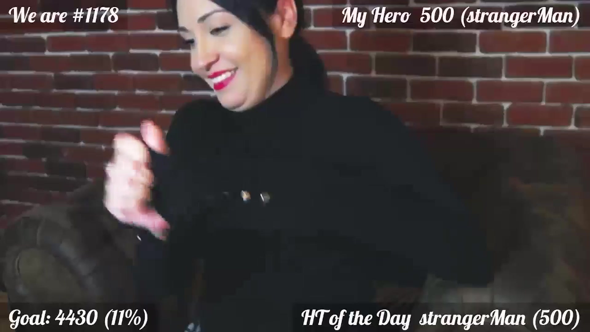 Gallery image thumbnail from QuinnieSmile's myfreecams stream on, 03/21/2025, 11:32 image 12 of 20
