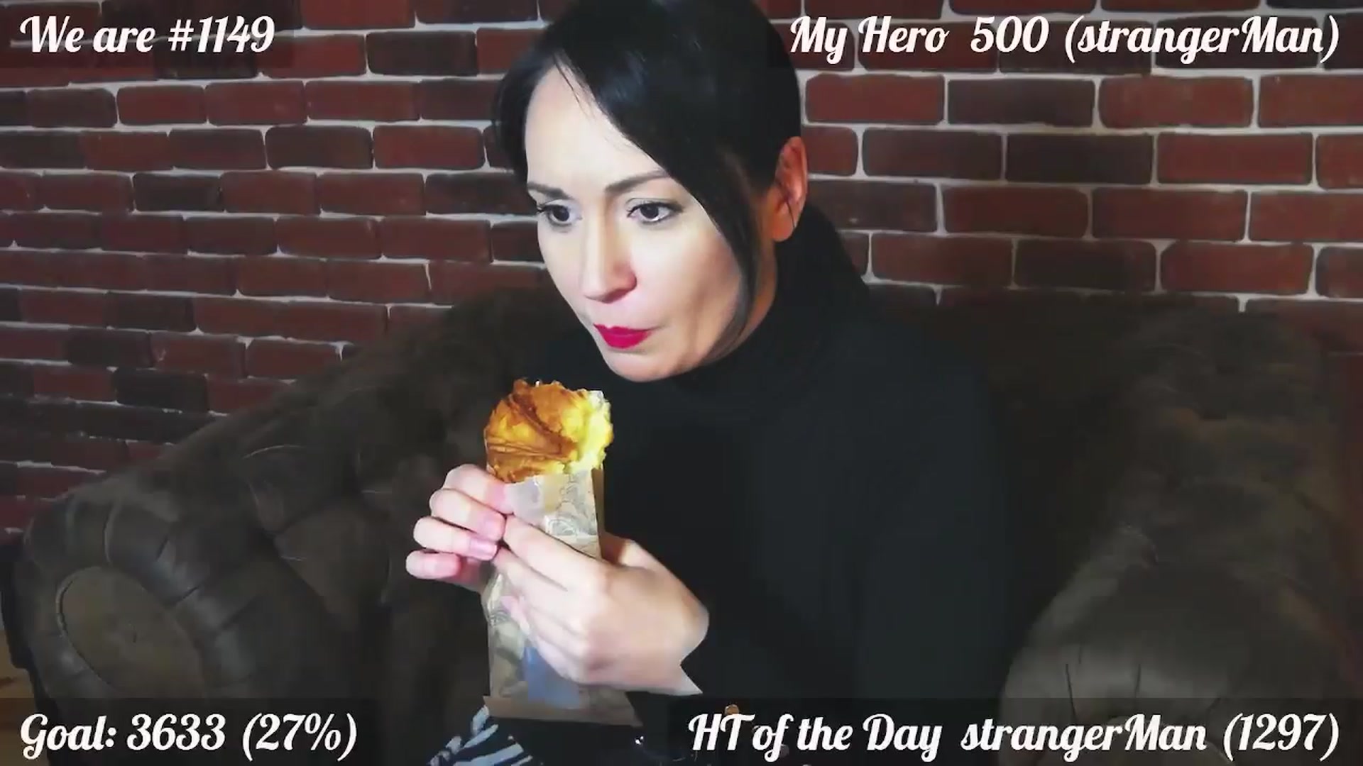 Gallery image thumbnail from QuinnieSmile's myfreecams stream on, 03/21/2025, 12:58 image 9 of 20