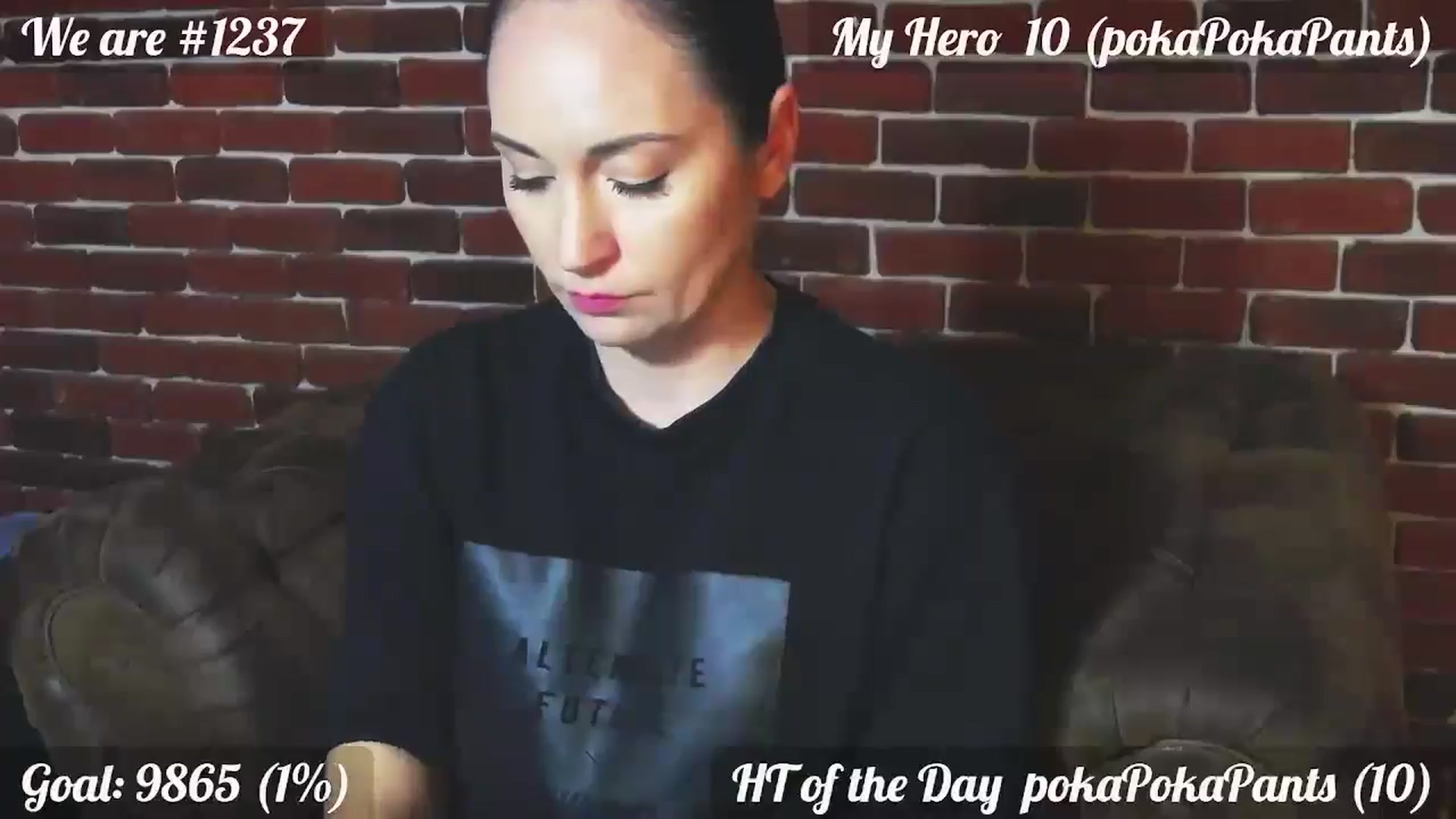 Gallery image thumbnail from QuinnieSmile's myfreecams stream on, 03/27/2025, 12:51 image 17 of 20