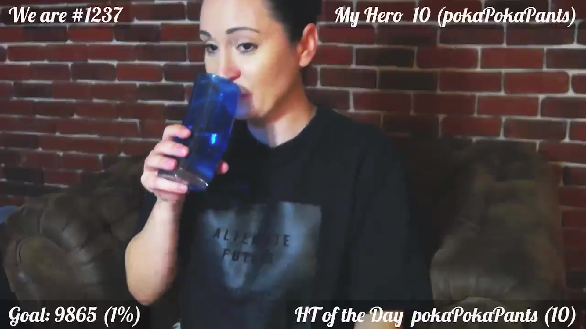 Gallery image thumbnail from QuinnieSmile's myfreecams stream on, 03/27/2025, 12:51 image 11 of 20