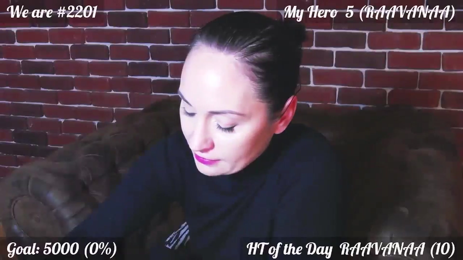 Gallery image thumbnail from QuinnieSmile's myfreecams stream on, 04/11/2025, 10:35 image 19 of 20