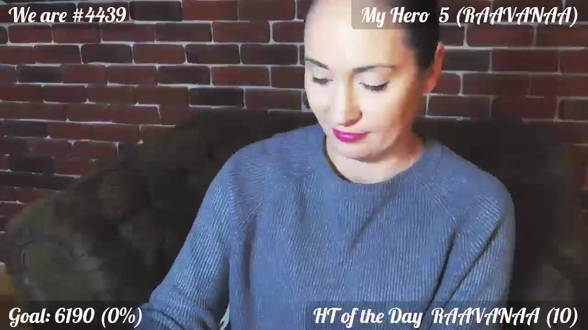 Gallery image thumbnail from QuinnieSmile's myfreecams stream on, 05/14/2025, 11:35 image 17 of 20